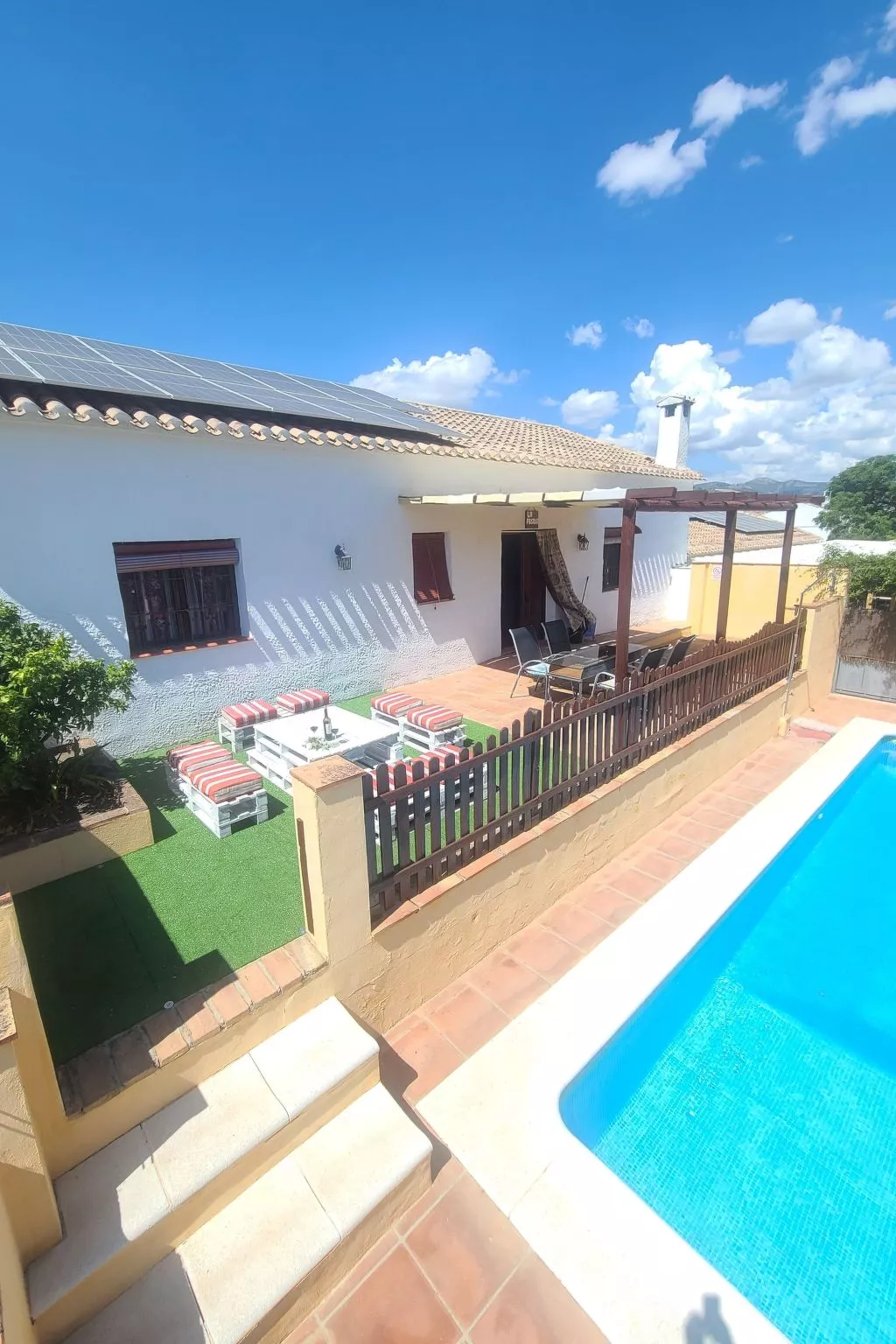 In Algarinejo mit Eigener Terrasse-Buiten