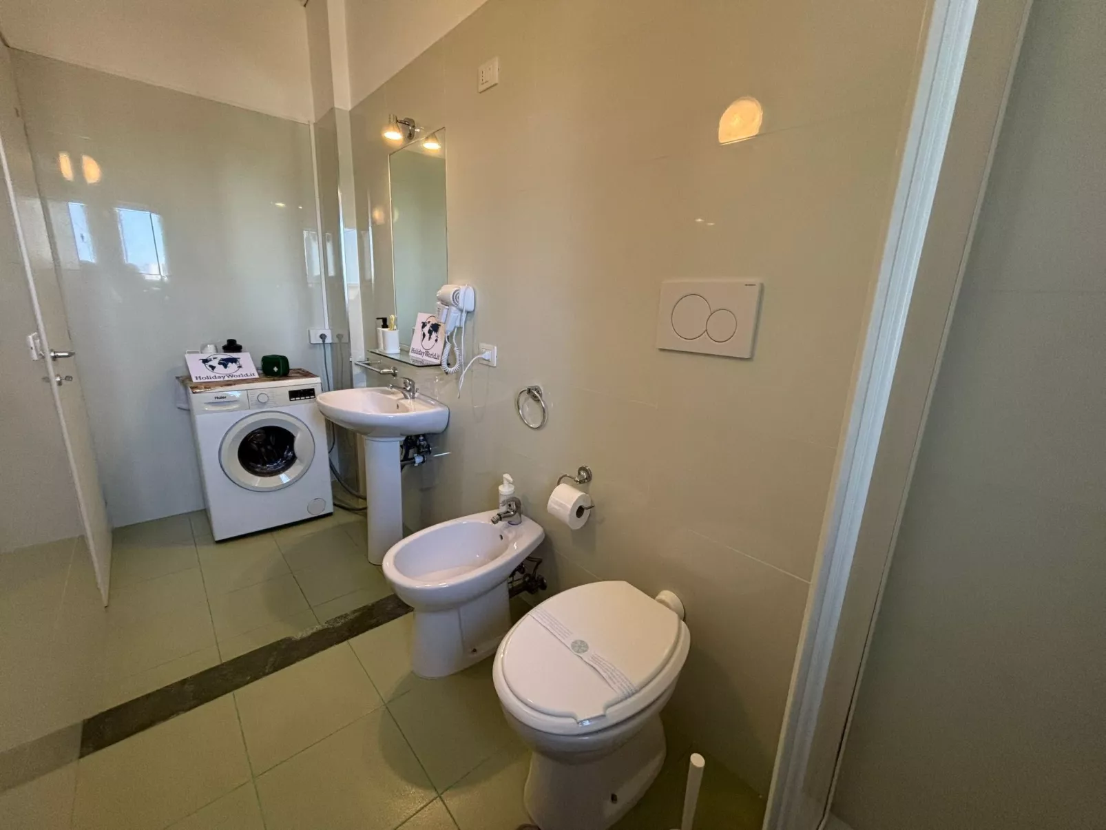 BNB der Nationen 3 von Holiday World-Image-tags.info