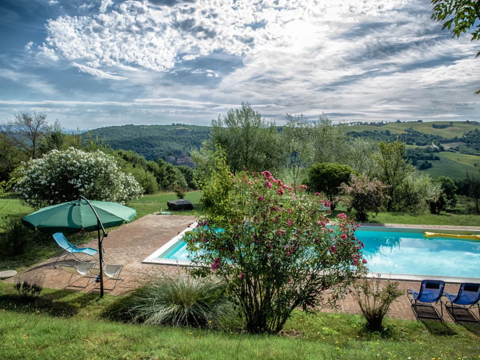 Das Walnusshaus-Buiten