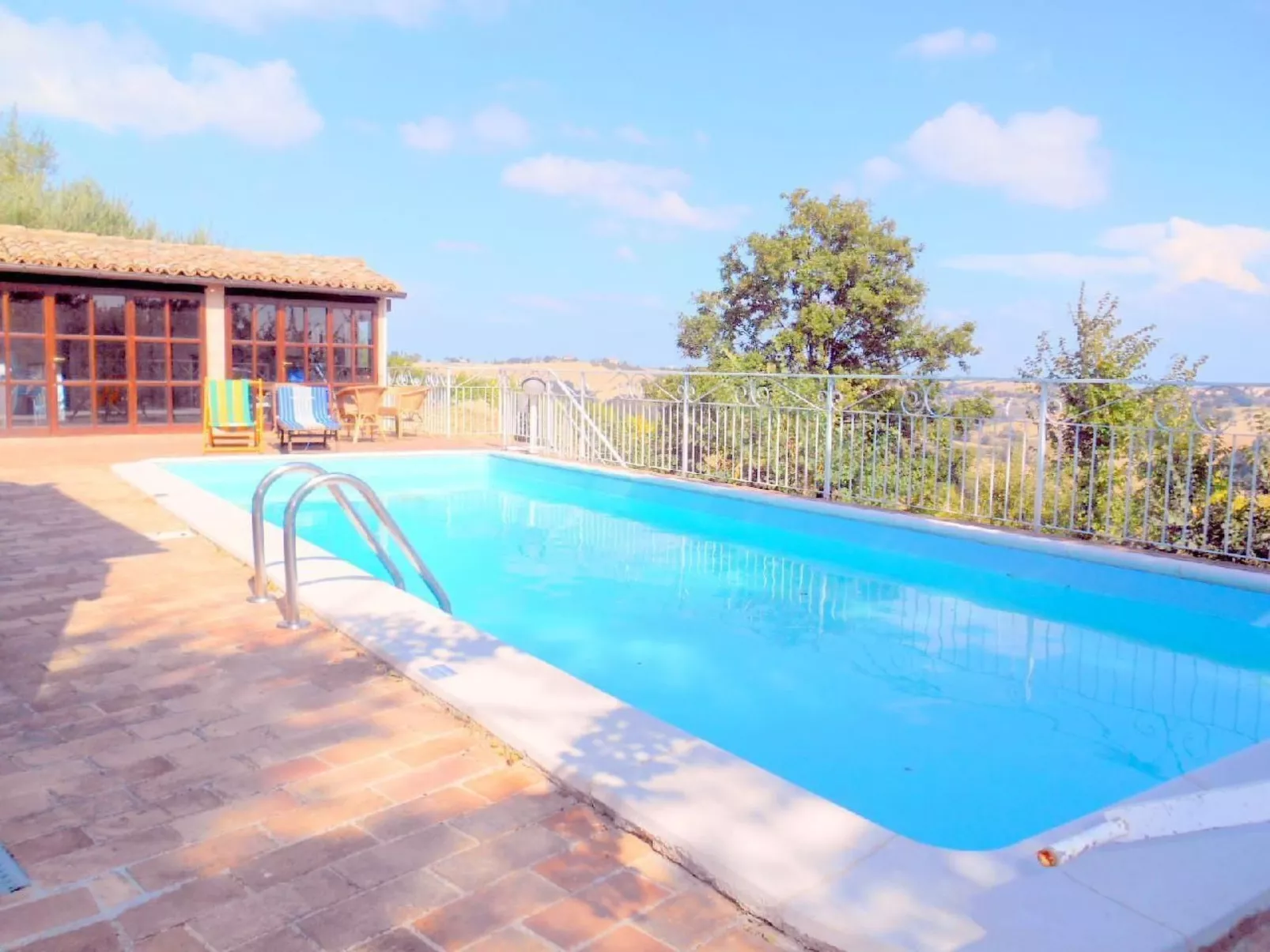 Studio  BUBO  - Pool - Ausblick- Kunst-Image-tags.info