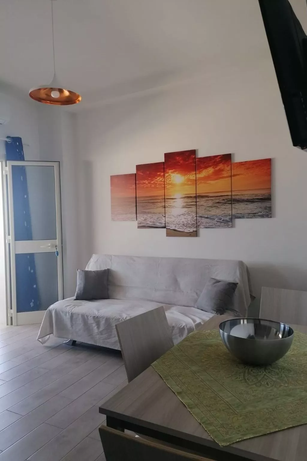 Atemberaubender Blick auf die Bucht von Peschici-Binnen