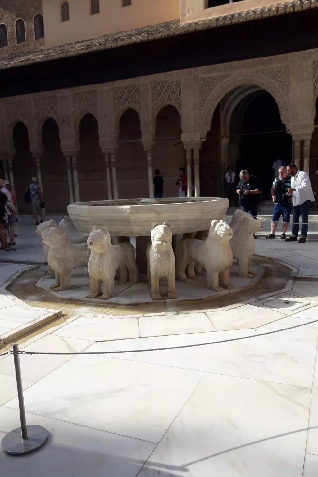 Schönes Landhaus mit Pool, Klimaanlage, Privatsphäre.-Buiten