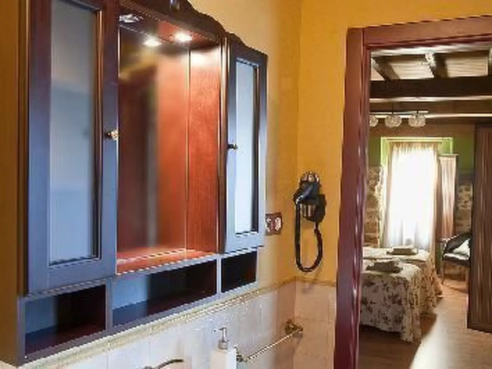 Rustikaler Urlaub in Casas Del Monte für 4 Personen