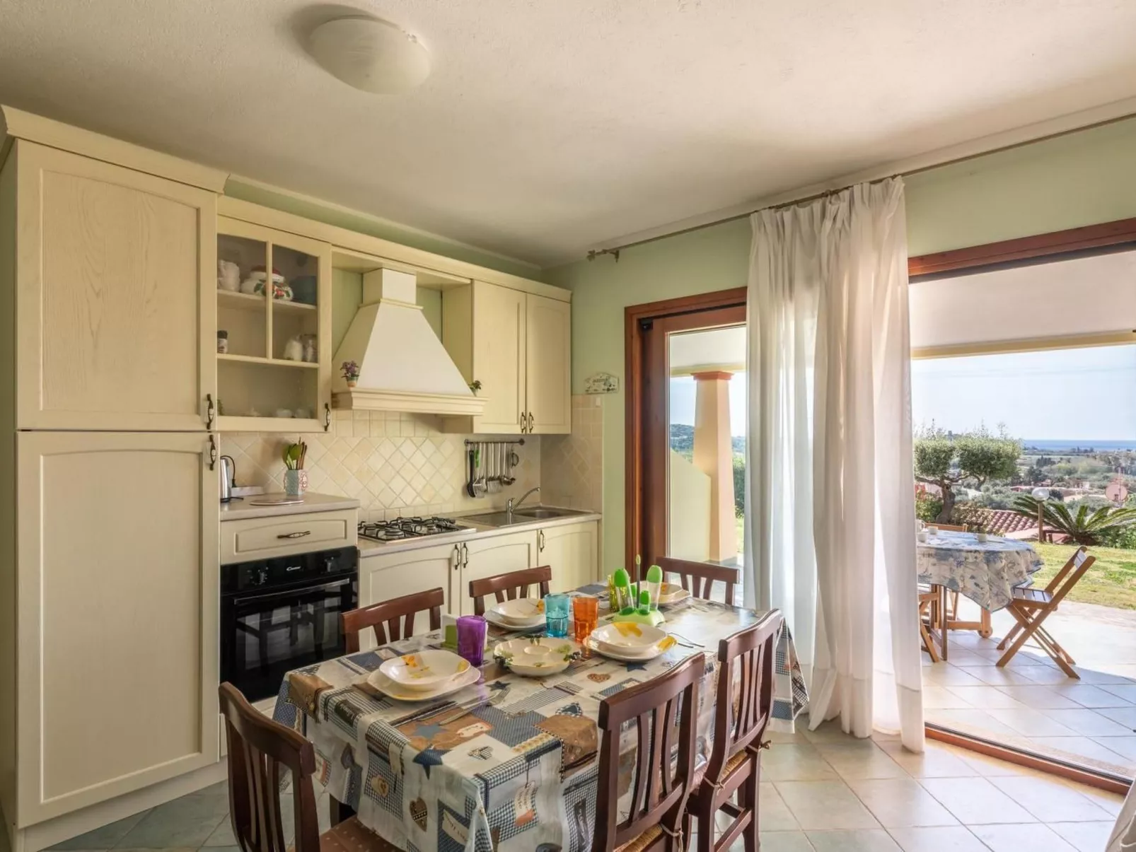 Haus mit Panoramablick in Chia in natürlicher Umgebung-Image-tags.info