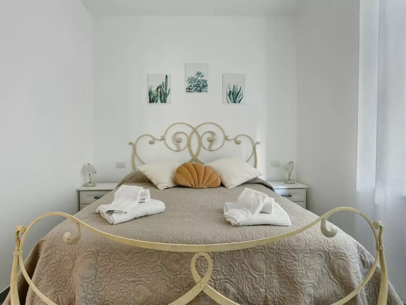 'Carducci 213-Image-tags.info