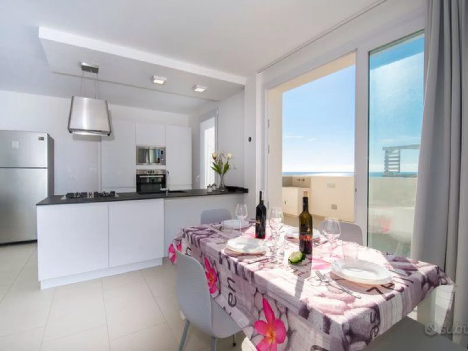 Waves of Sicily Suite Meerblick