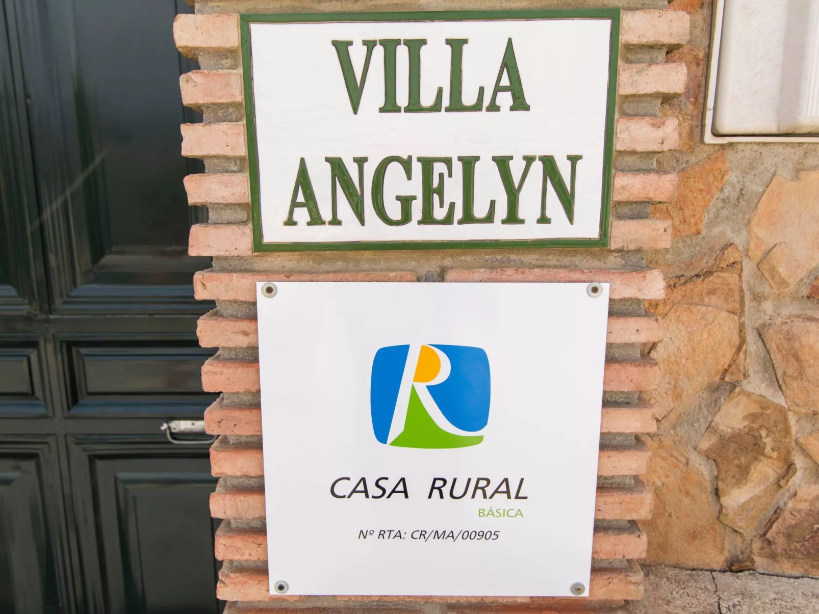 "Angelyn" mit Jacuzzi-Buiten