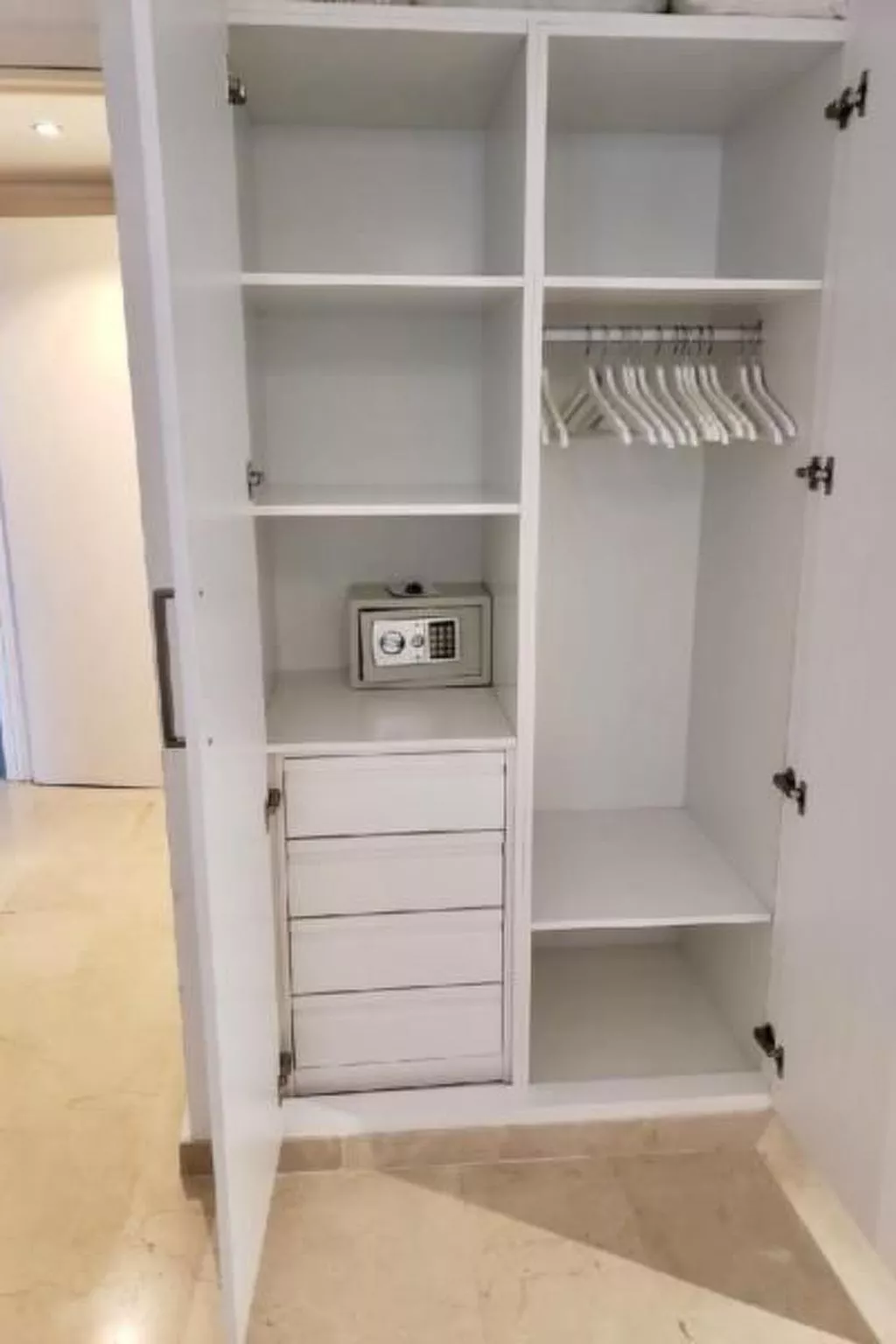 Appartement mit Pool - Binnen