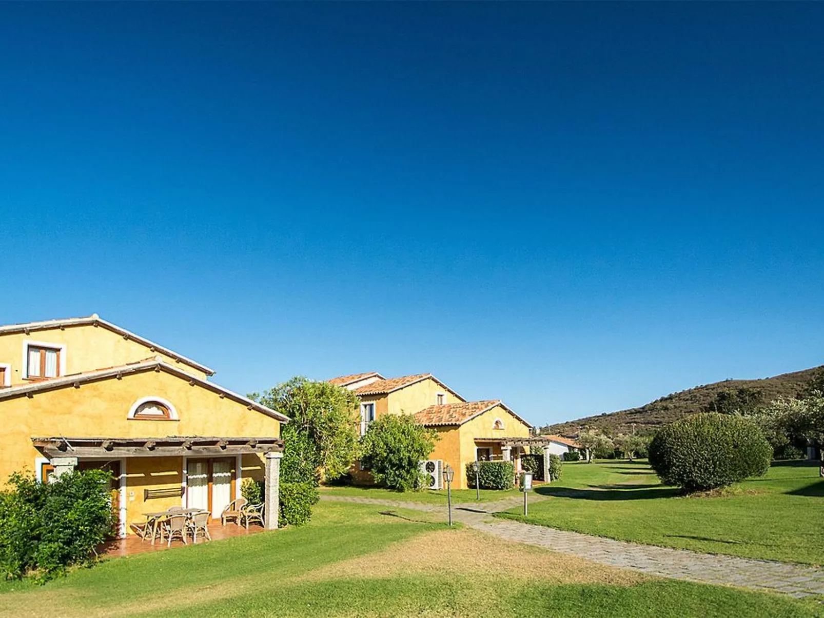 Apt. Eldi SA, mit gemeinsamem Schwimmbad-Buiten