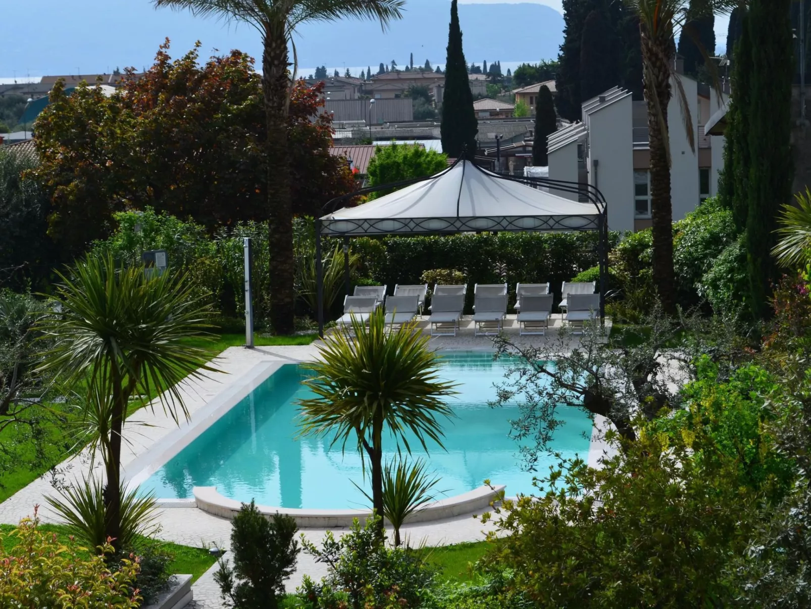 Stilvolle Wohnung in Toscolano Maderno-Image-tags.info