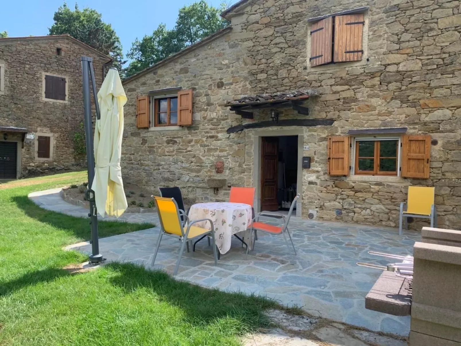 Villa Chimera mit Pool-Buiten