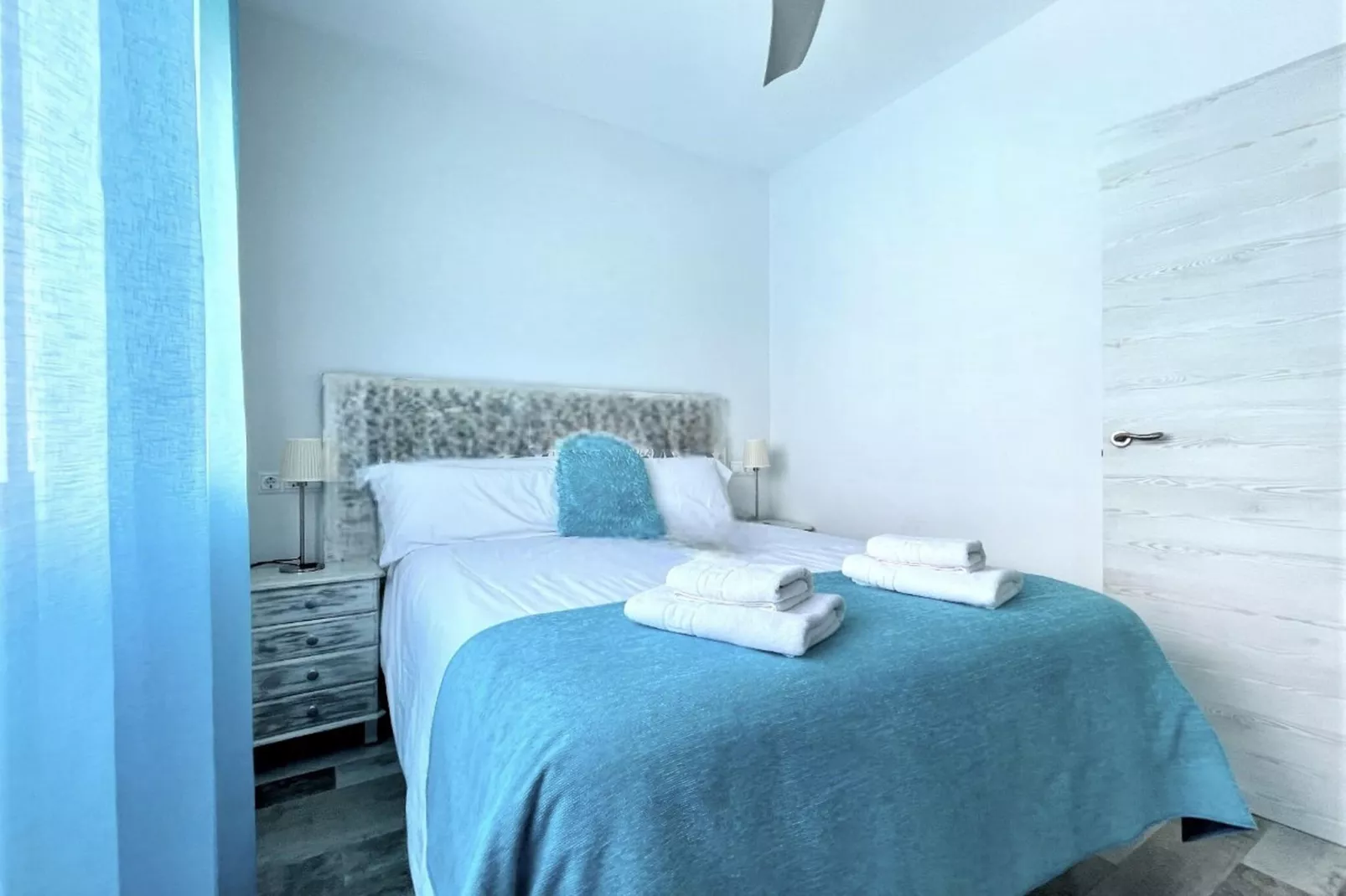 Apartamento con terraza panorámica en Playa Benalmádena-Slaapkamer