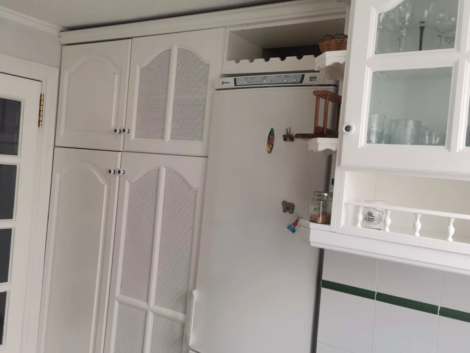 Penthouse mit drei Schlafzimmern in der Nähe von natürlichen Schwimmbädern-Binnen