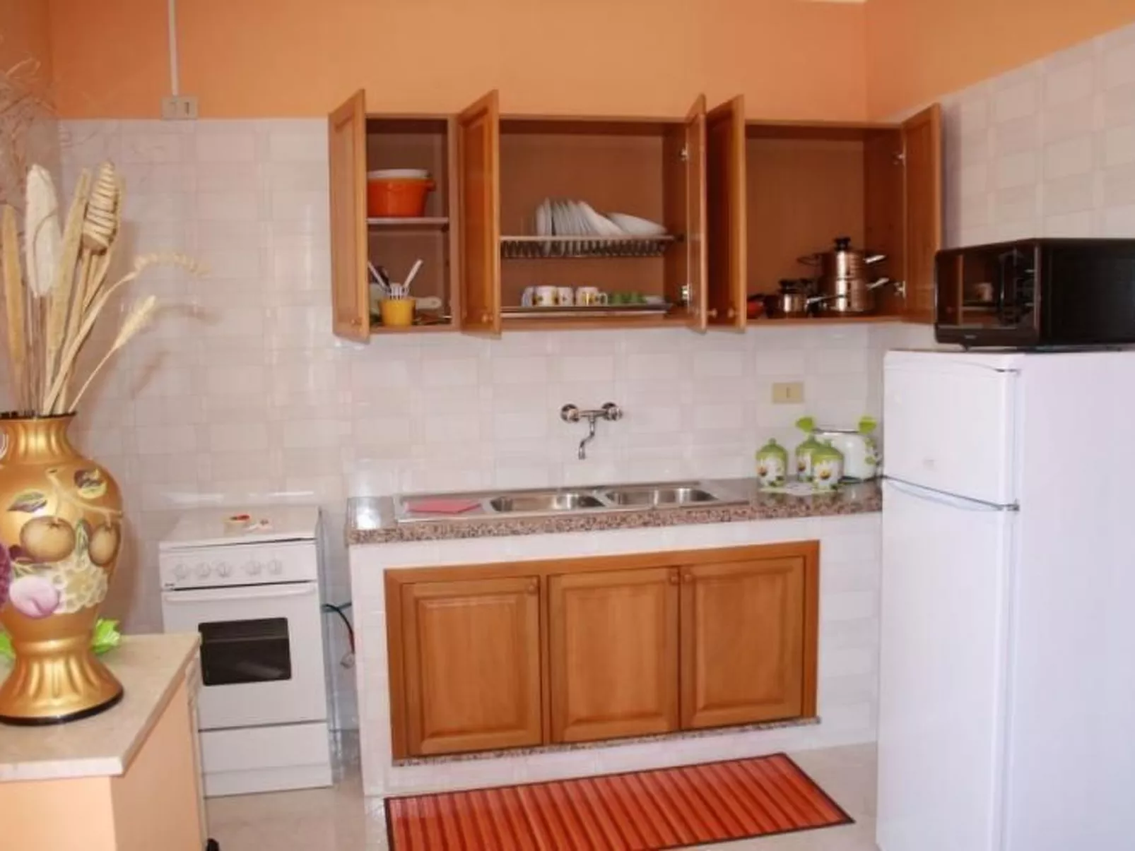 Wohnung in Balestrate mit kostenlosem Parkplatz-Binnen