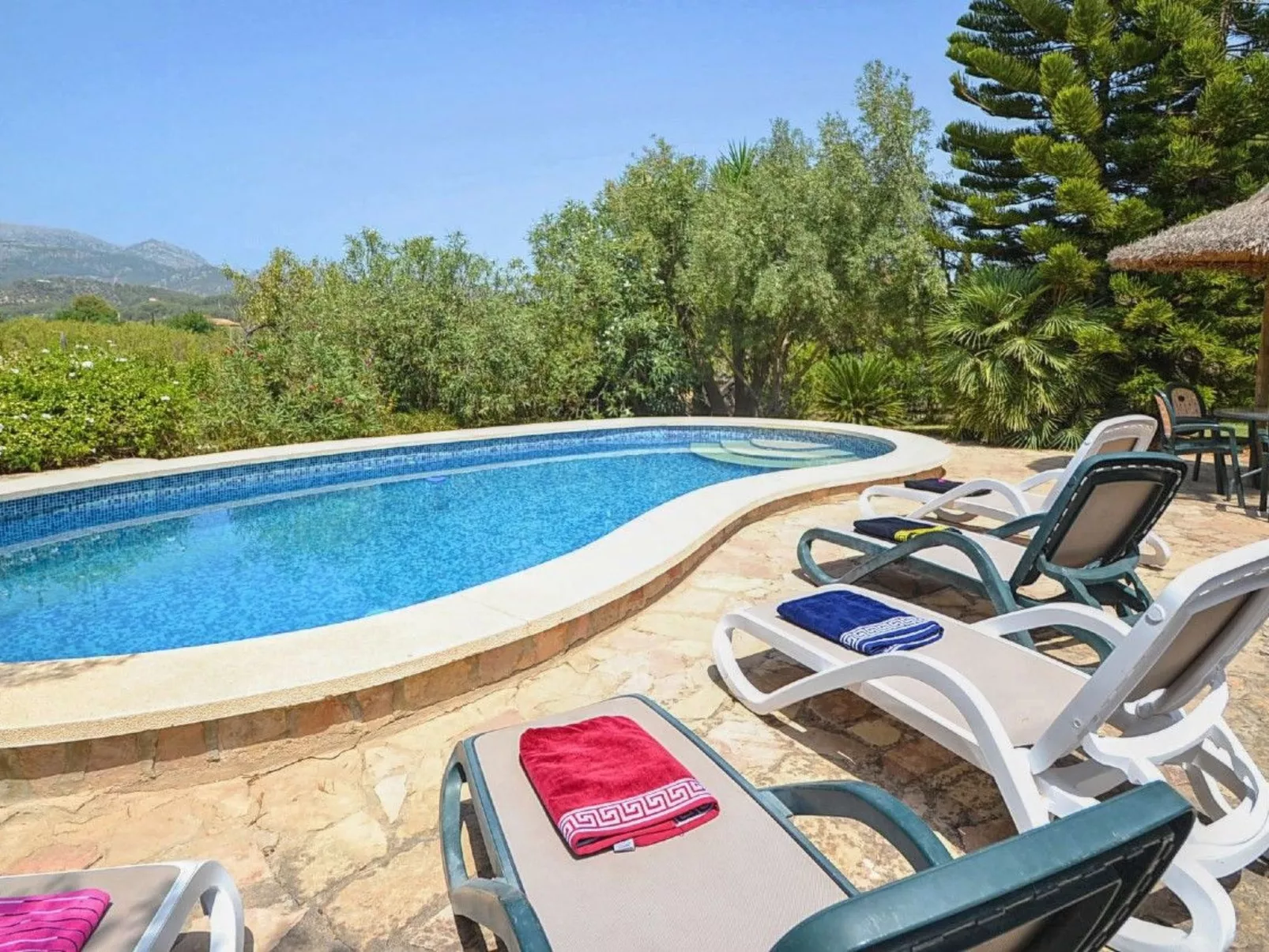 Villa mit Garten, Grill und Terrasse-Image-tags.info