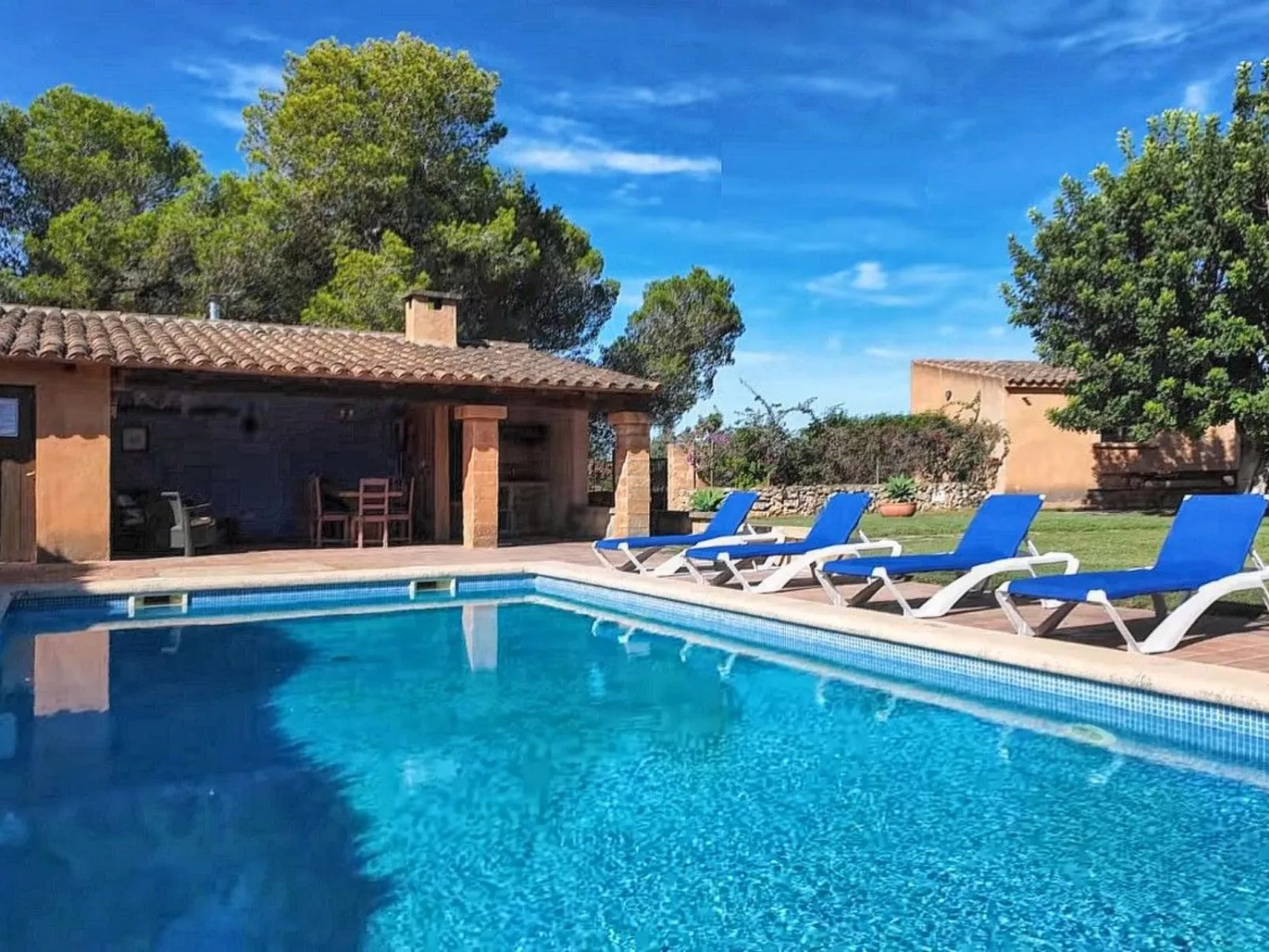 Bonita casa cerca del mar