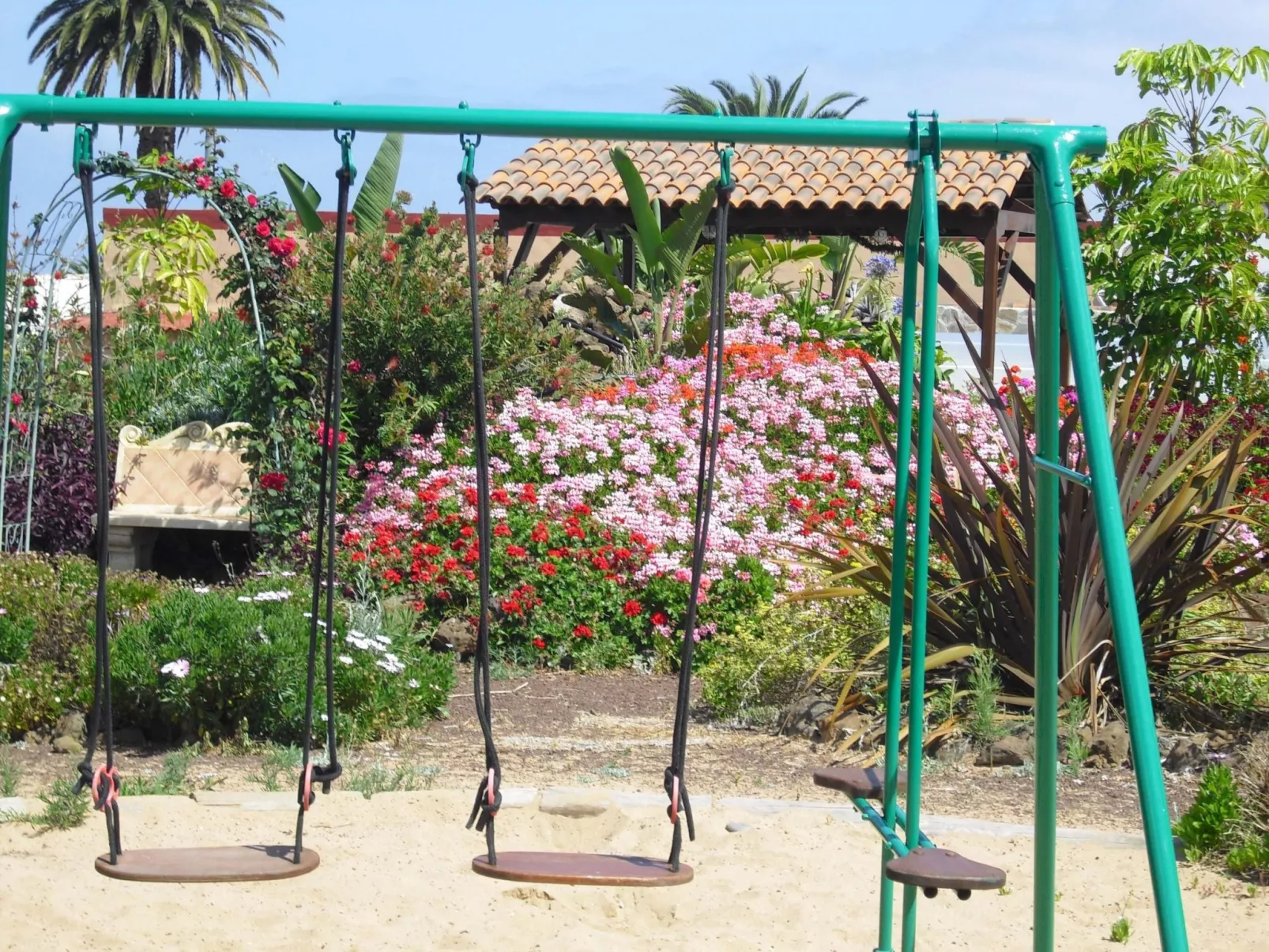 Romantisches Landhaus mit Pool-Image-tags.info