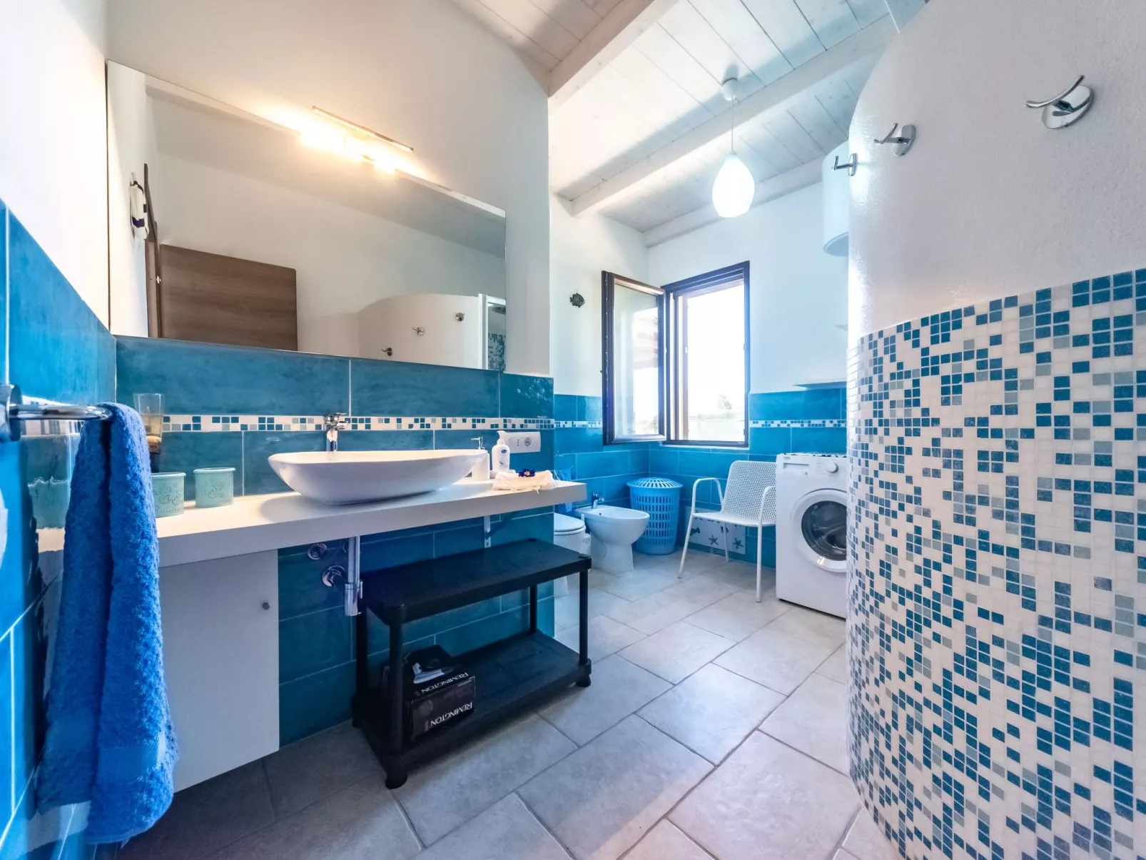 Schöne moderne Villa mit privatem Pool.-Image-tags.info