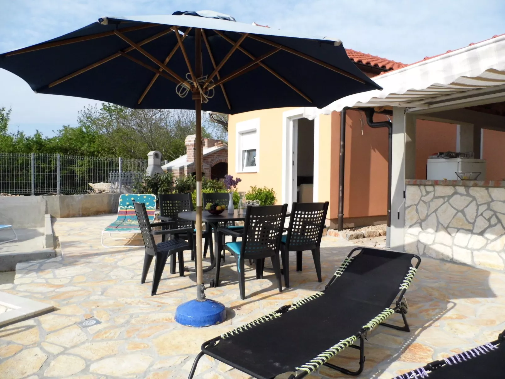 Wohnung mit Terrasse-Image-tags.info