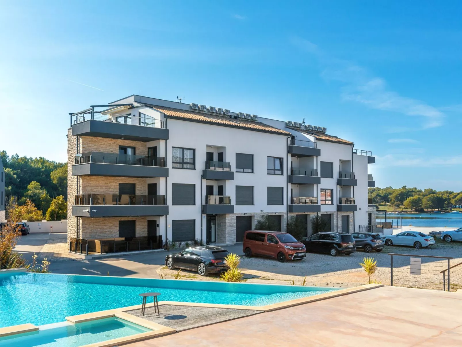 Moderne Wohnung in Medulin mit Gemeinsamem Pool