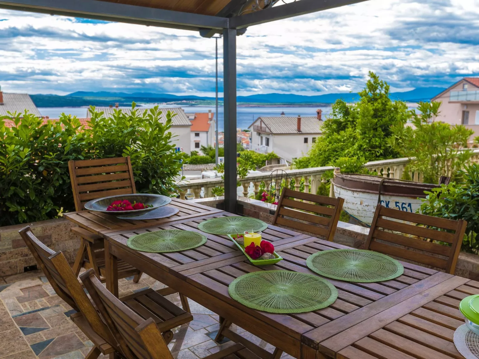 Wohnung mit großer Terasse-Buiten