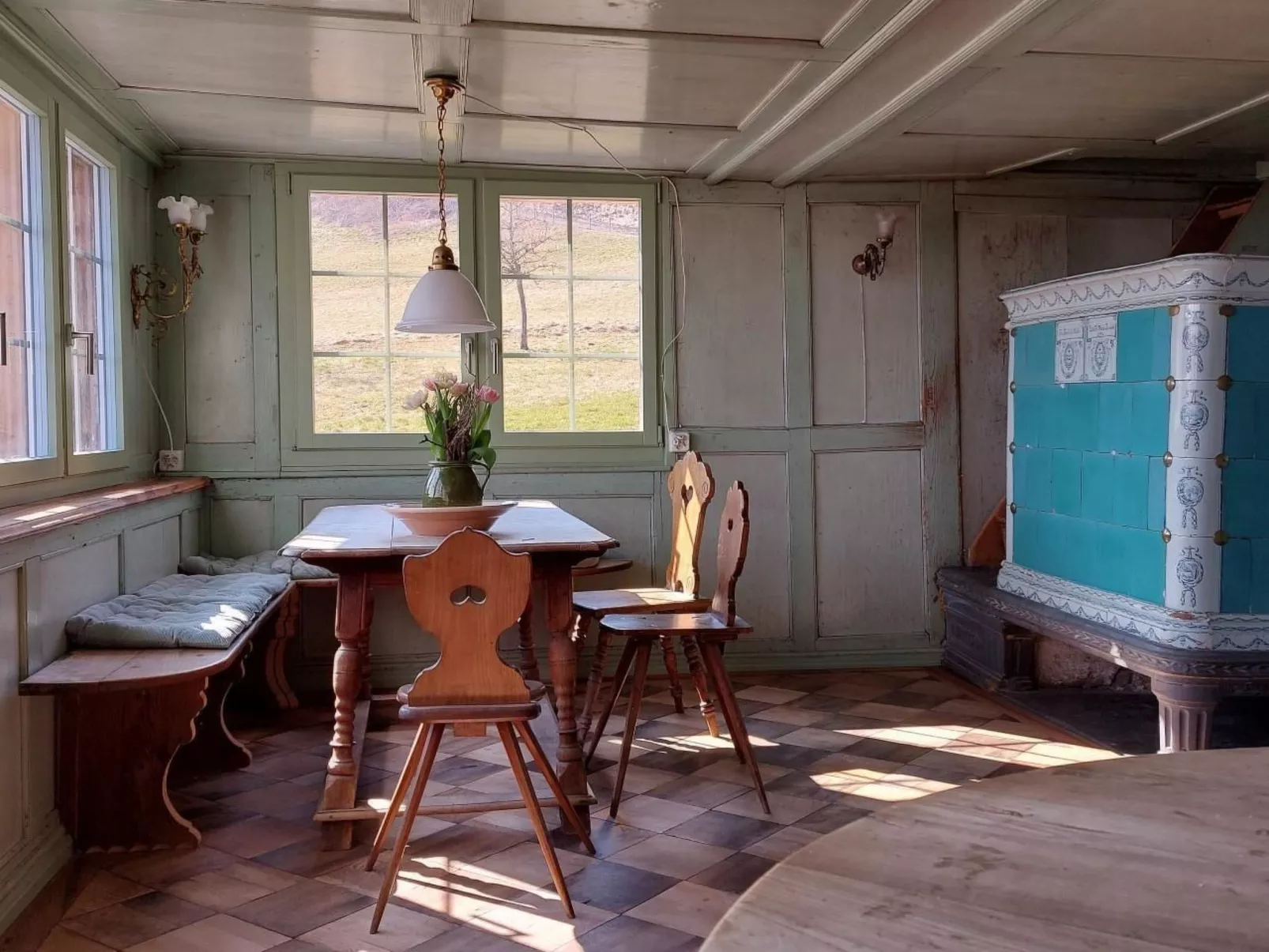 Historisches Riegel-Doppelbauernhaus-Binnen