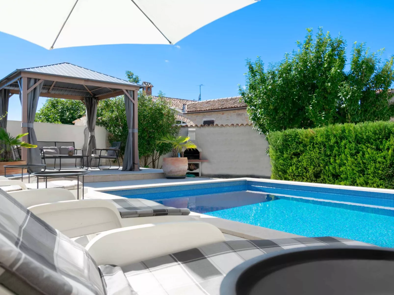 Villa Martin - Rückzugsort auf dem Land mit Pool