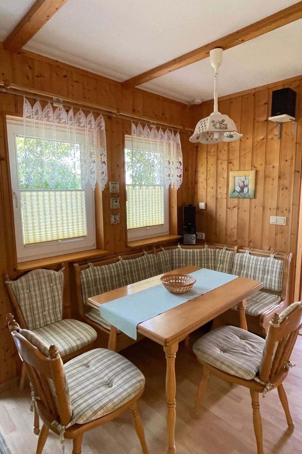 In Dahmen Terrasse und Grill-Binnen