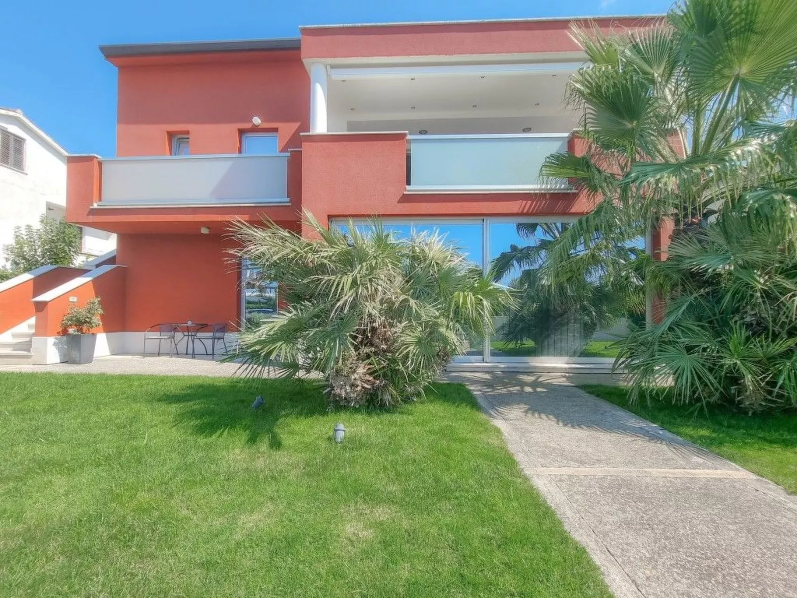 Studio "Niva A" mit Terrasse-Buiten