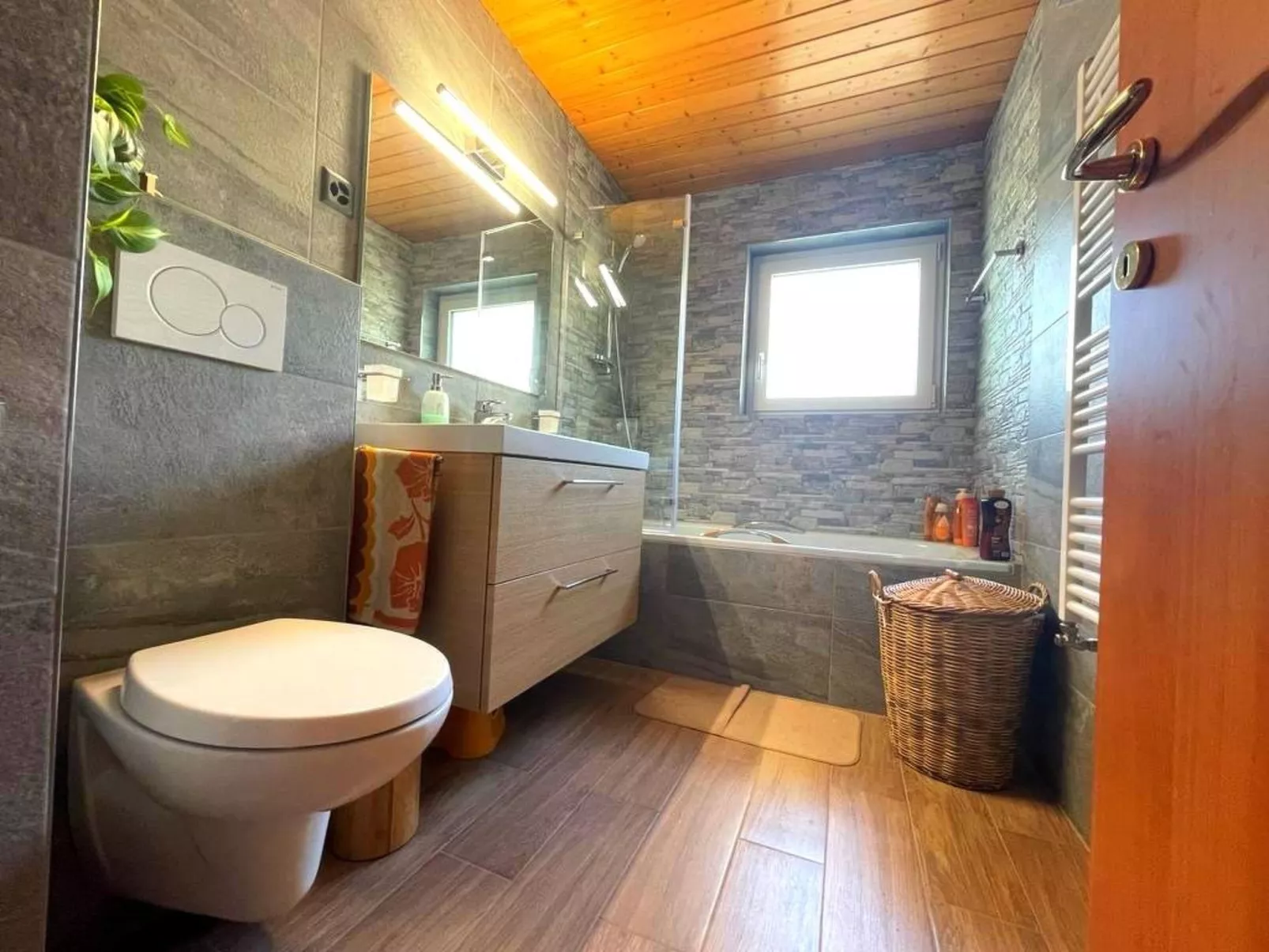 "Window on the grenn"-Binnen