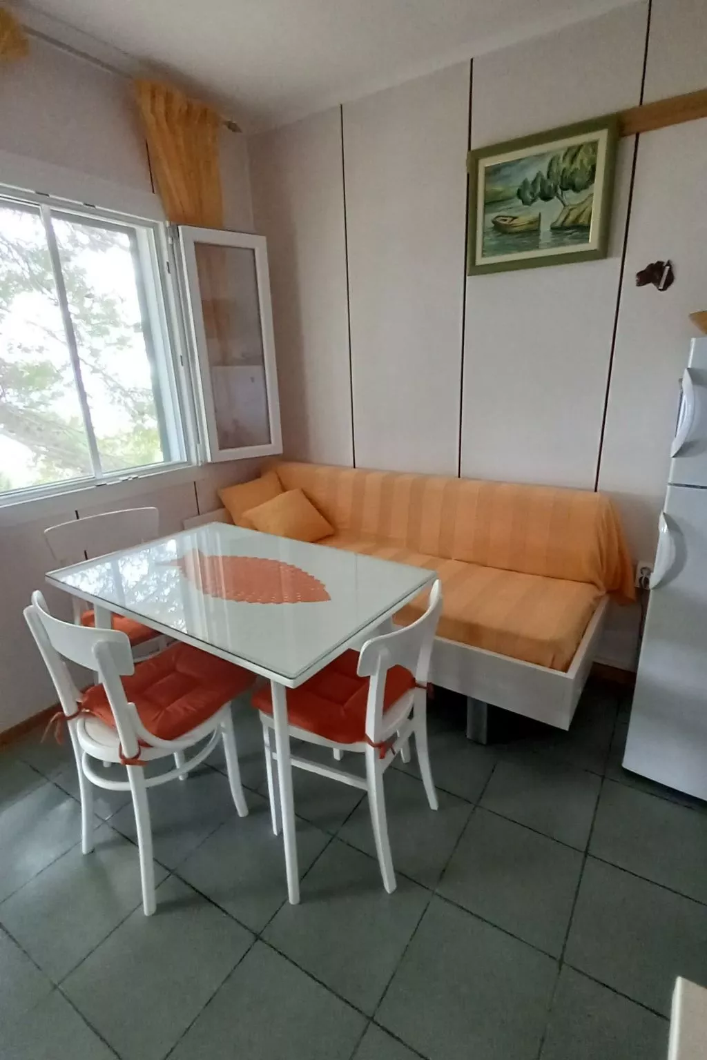 In Maslinica mit Großer Terrasse-Binnen