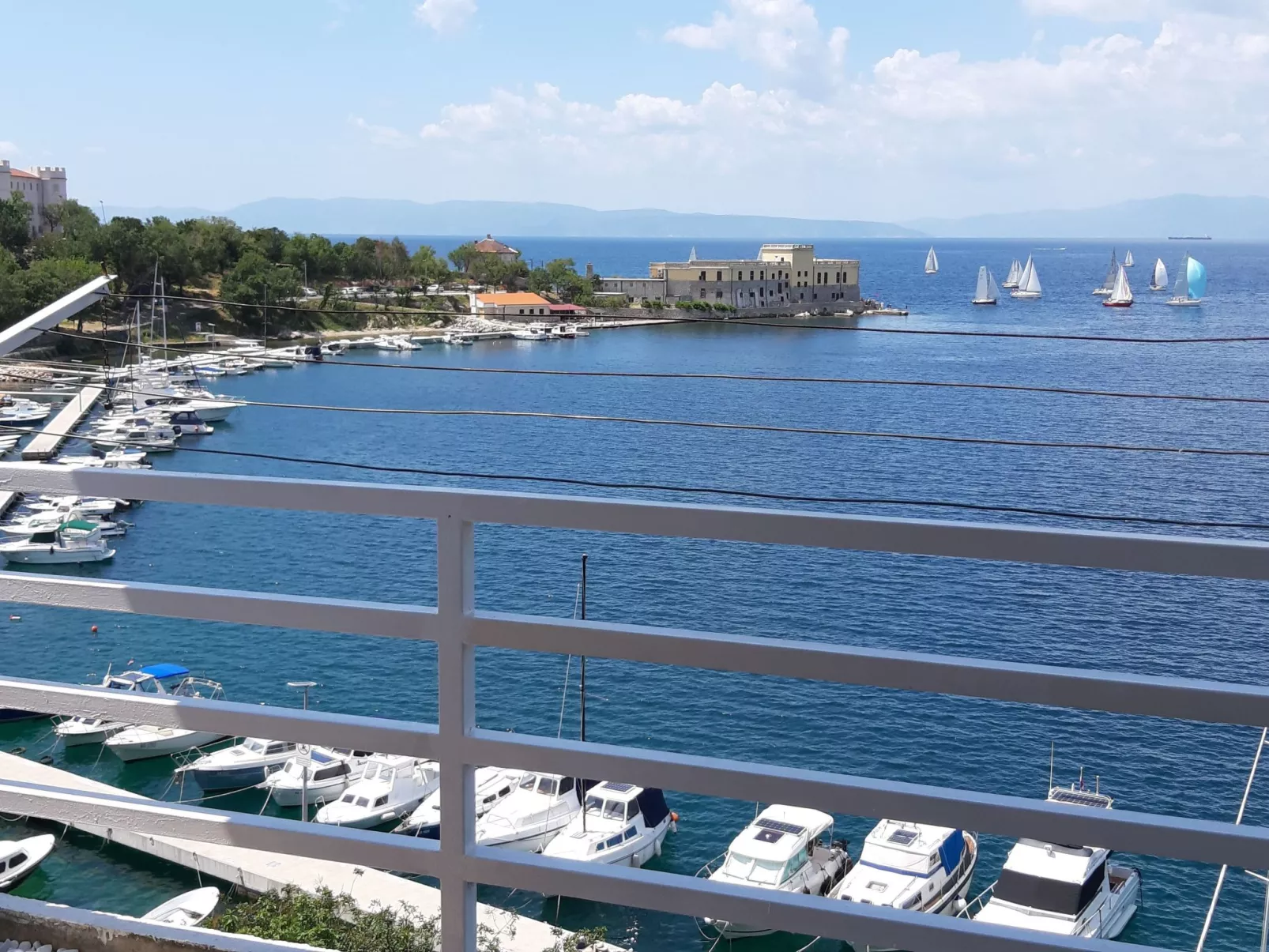 Wohnung mit Blick auf das Wasser