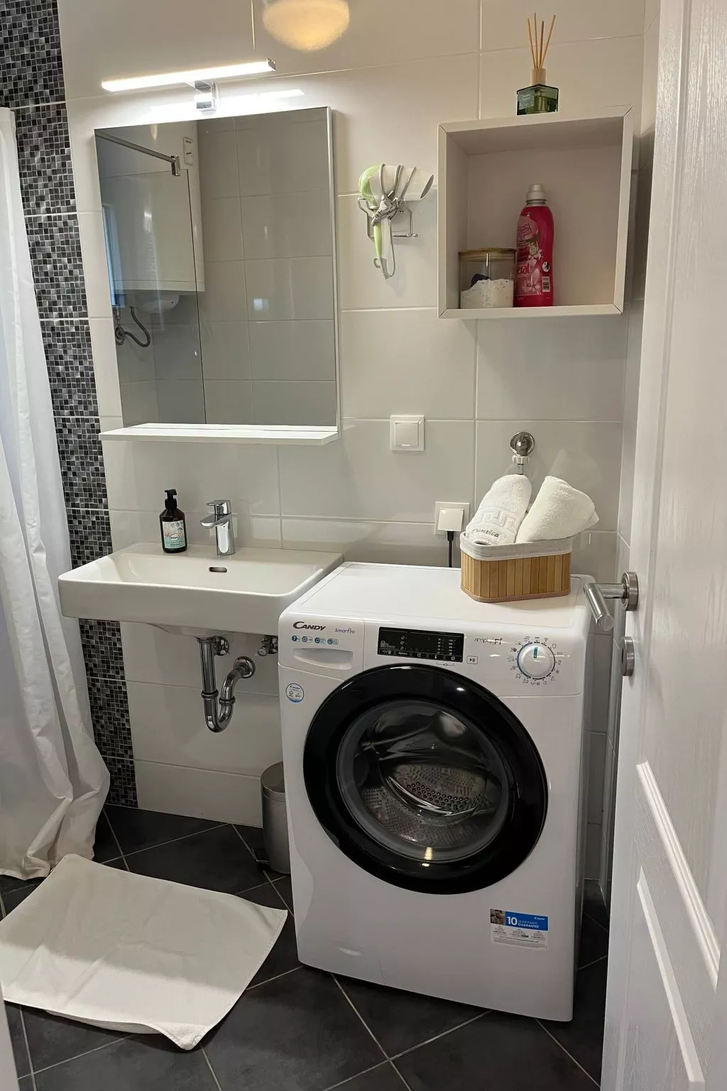 Villa Dražica mit beheiztem Pool - ruhige Lage-Binnen