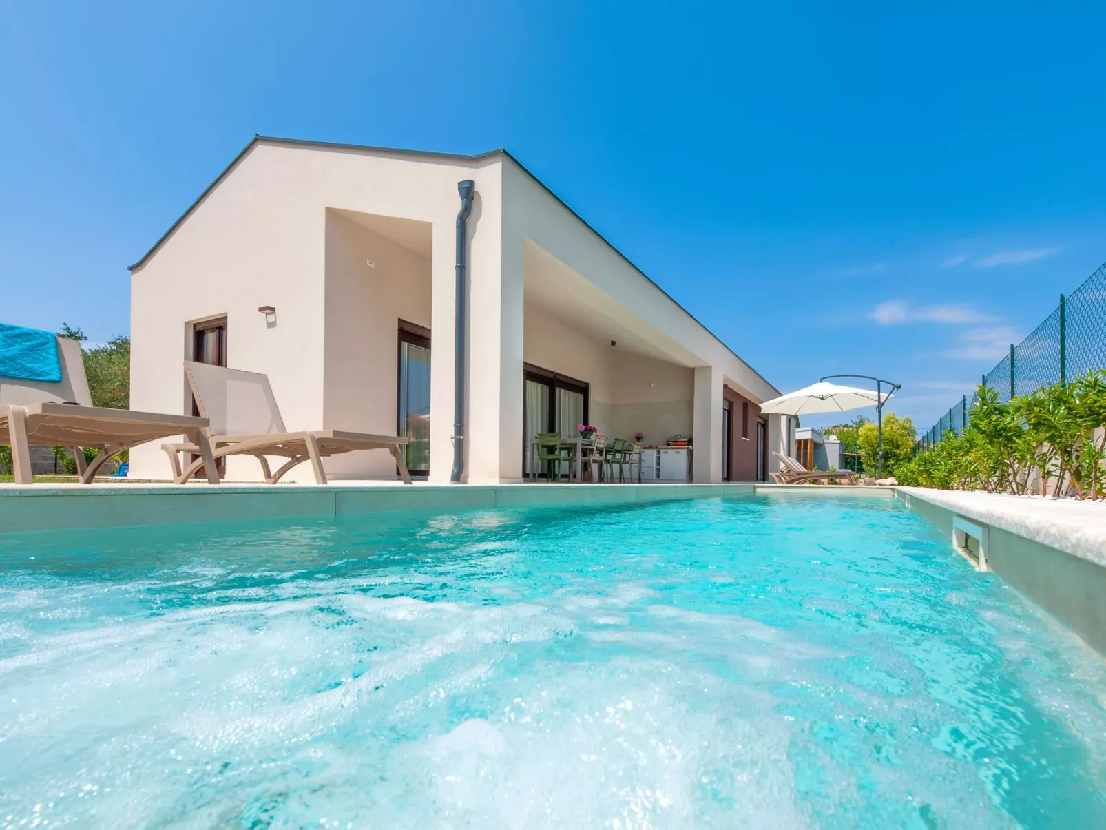 Echo villa, Istra, Pool Jacuzzi, BBQ, Haustierfreundlich-Buiten