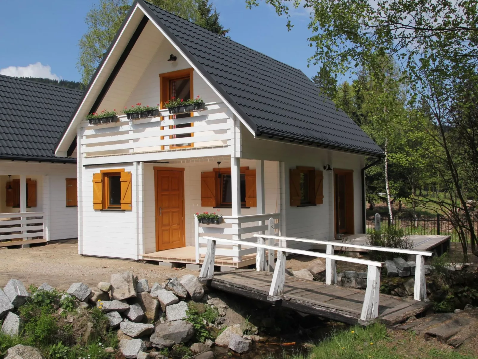 Landhaus mit gemeinschaftlichem Pool