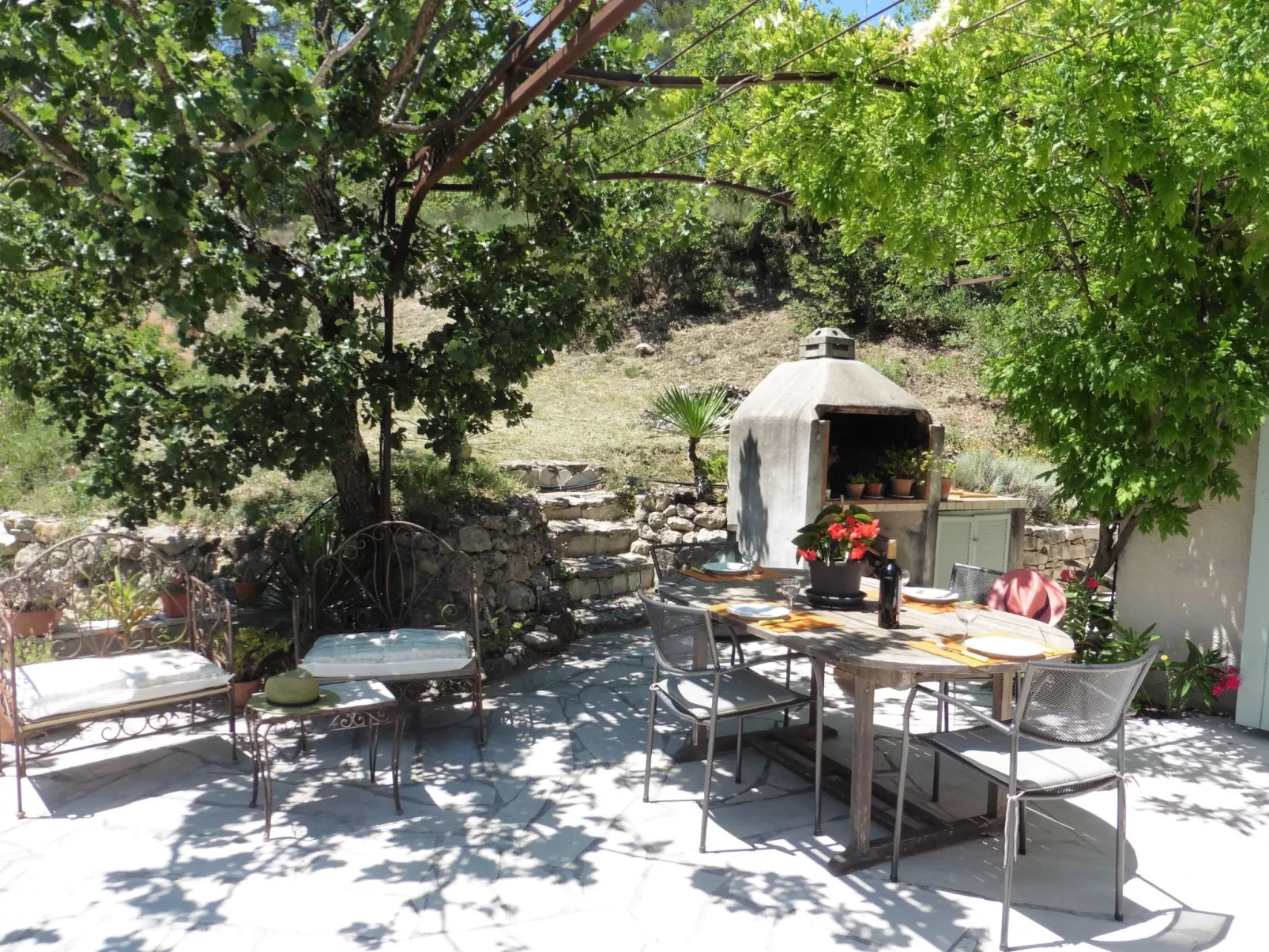 Charmantes Landhaus mit Garten