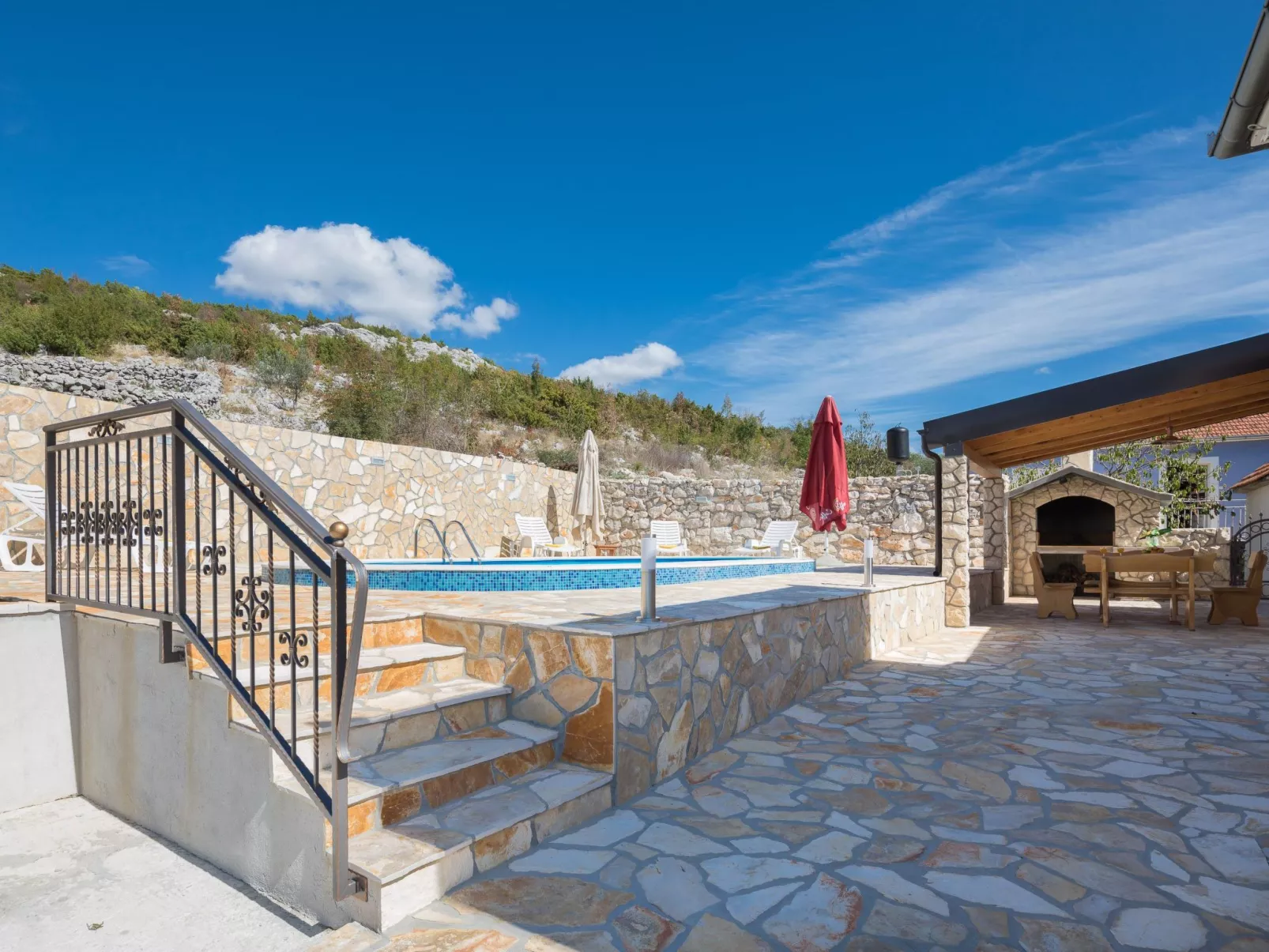 Villa Stara Kula-Buiten