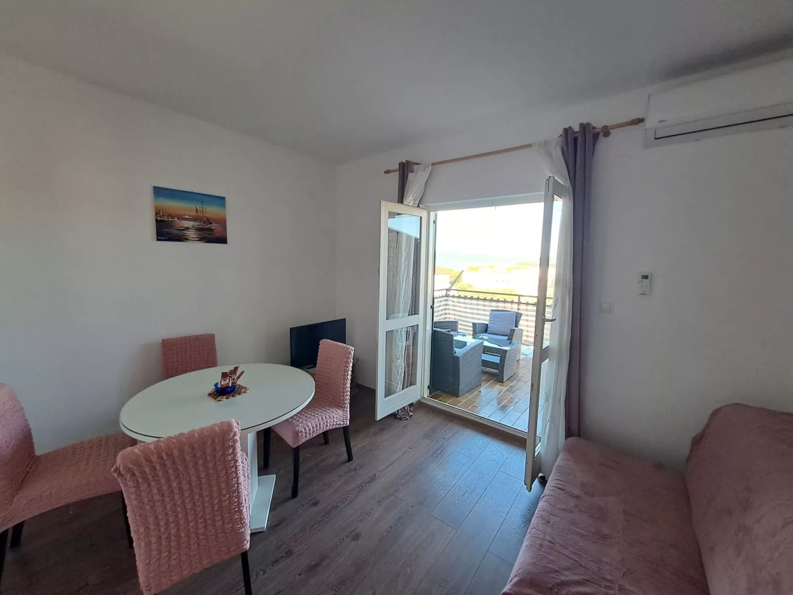 "Sara und Kike" direkt am Strand