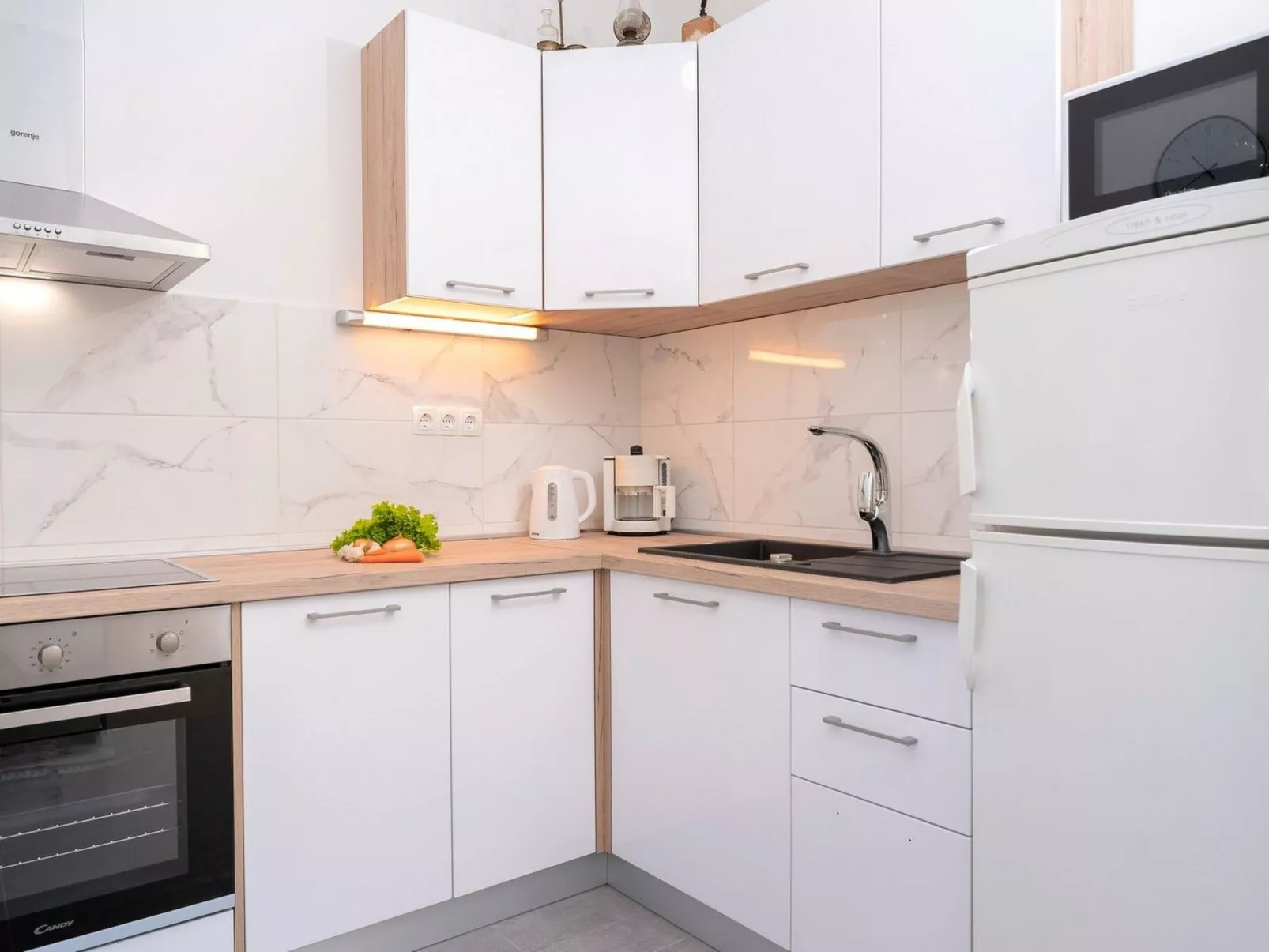 Villa "Sunshine" mit Garten, Grill und Terrasse-Binnen