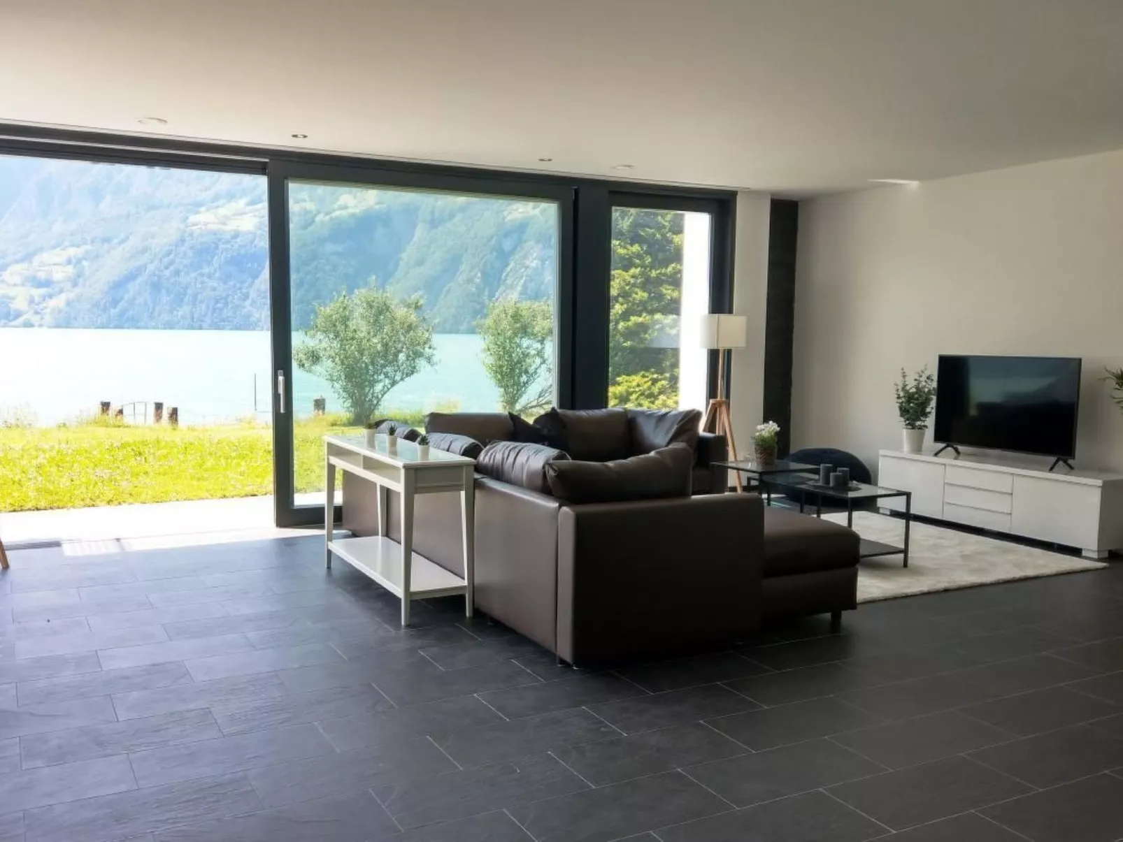 Villa am See 3 - Beach House-Binnen