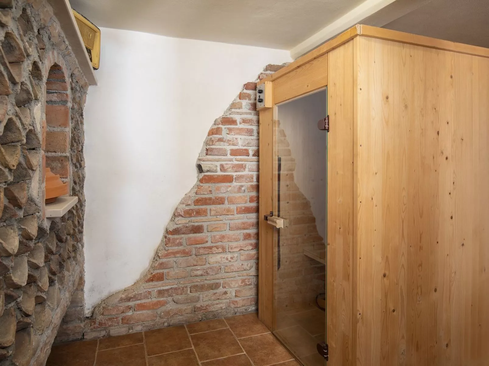 Haus in Bertoši mit privatem Pool-Binnen