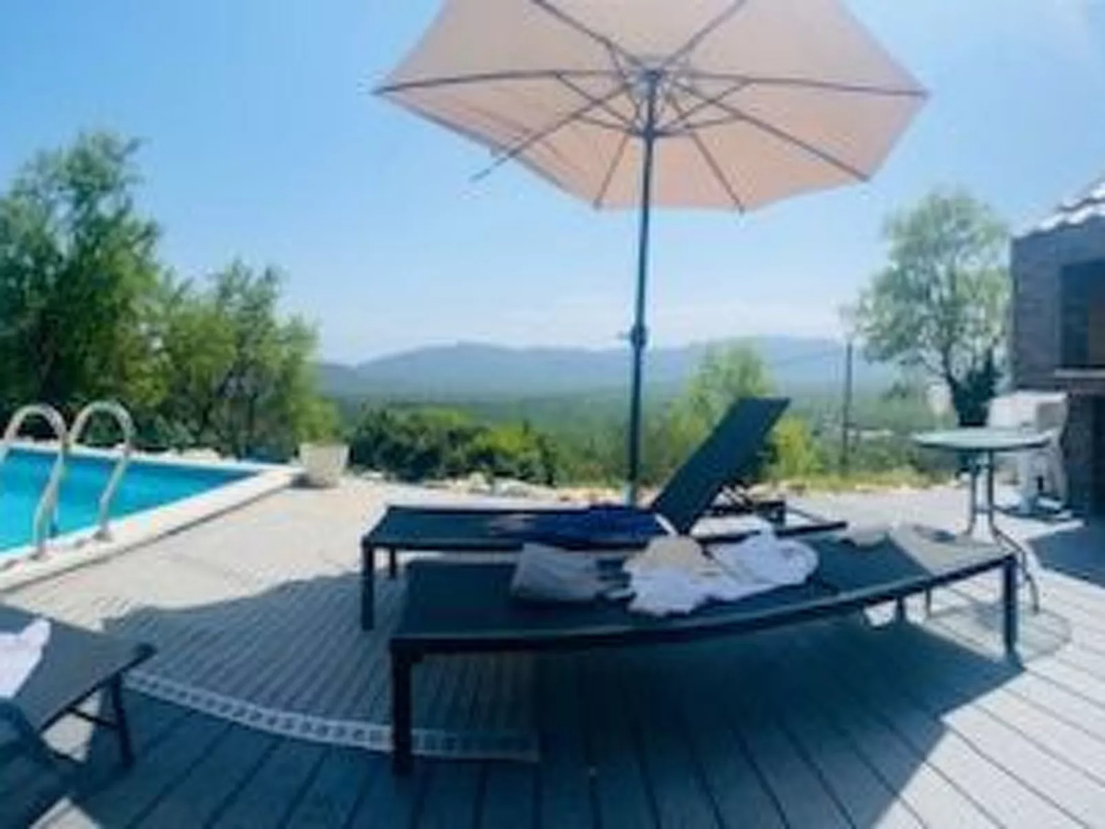 La Finca OliveTree-Buiten