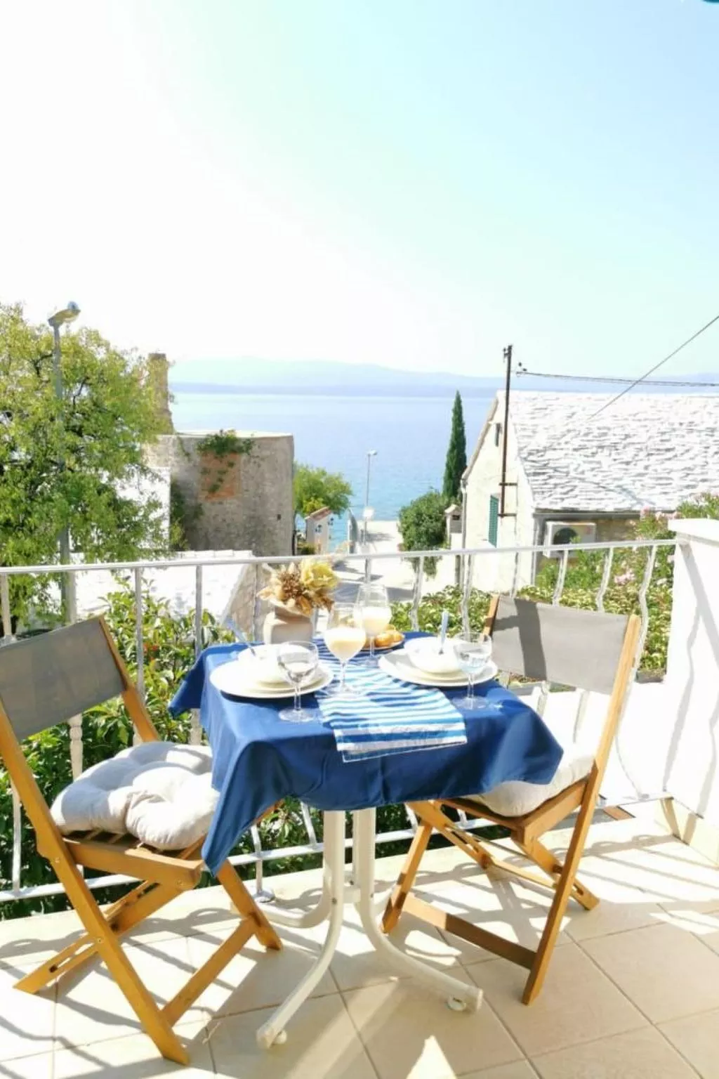 Für 3 Personen  + 1 Kind ca. 55 m&sup2; in Bol, Adriaküste Kroatien (Kroatische-Buiten