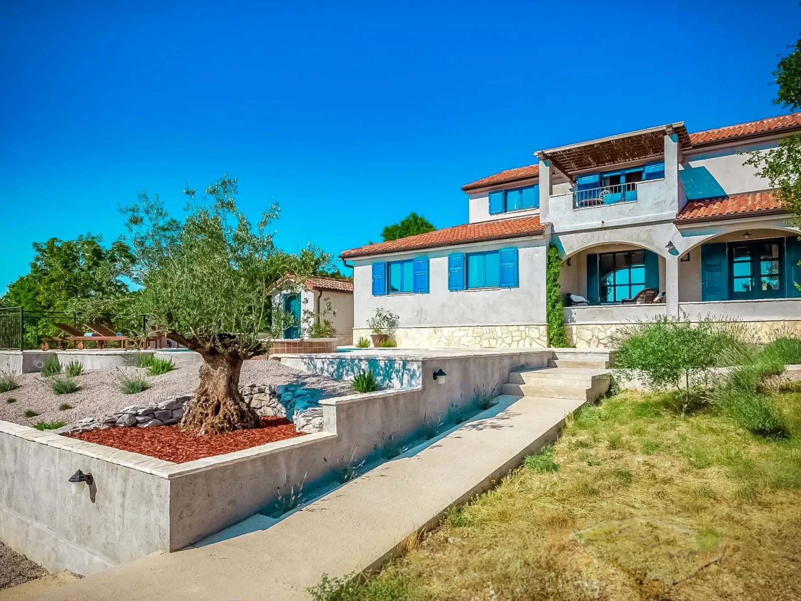 Ferienvilla mit Blick auf das Wasser