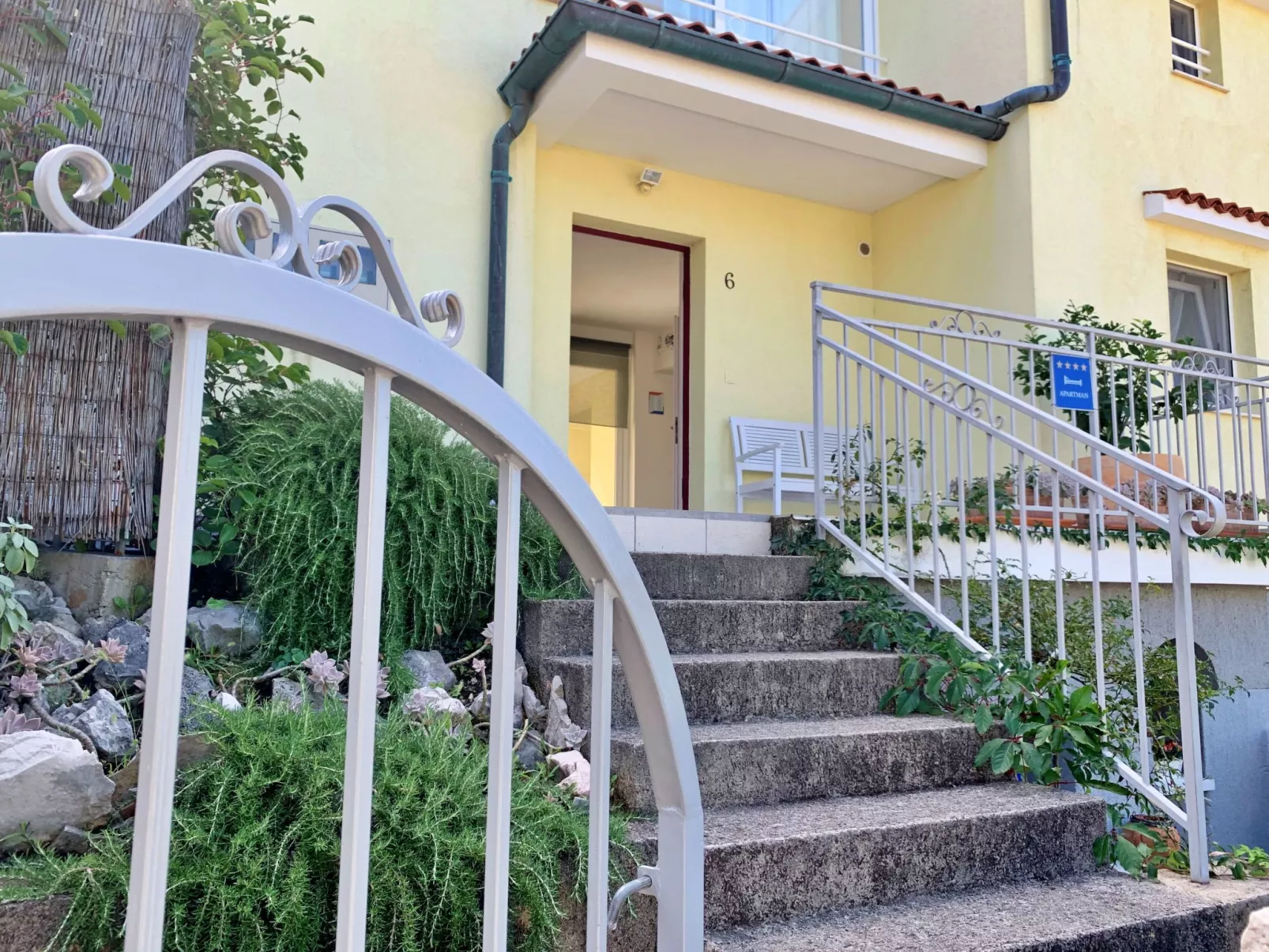 Appartement Savic M-Buiten