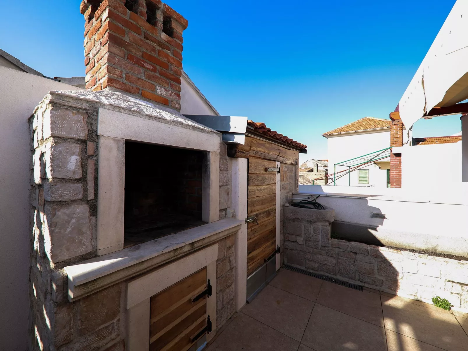 Wohnung mit Garten, Grill und Terrasse