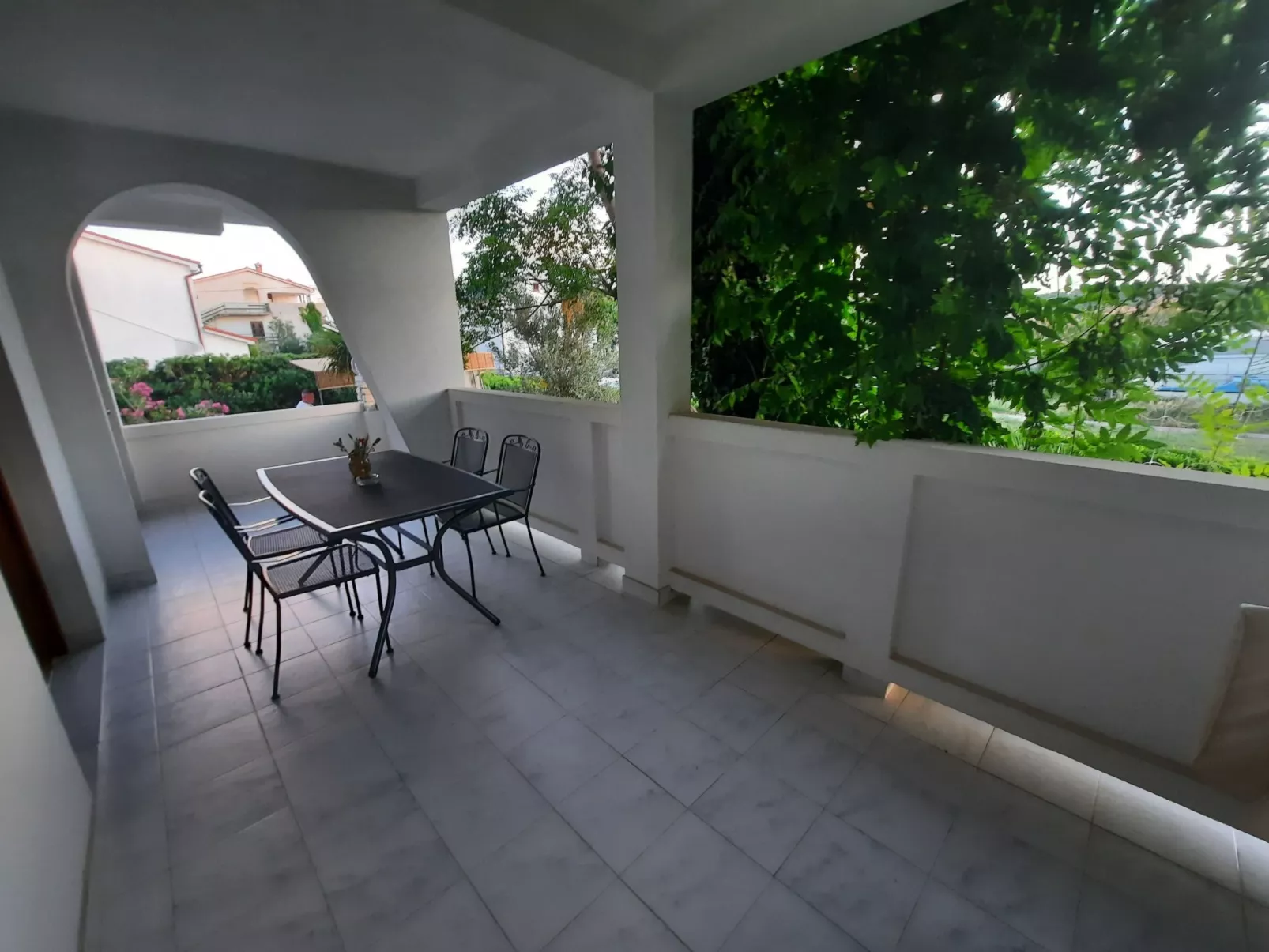 Gemütliche Ferienwohnung für Familien mit Terrasse-Buiten