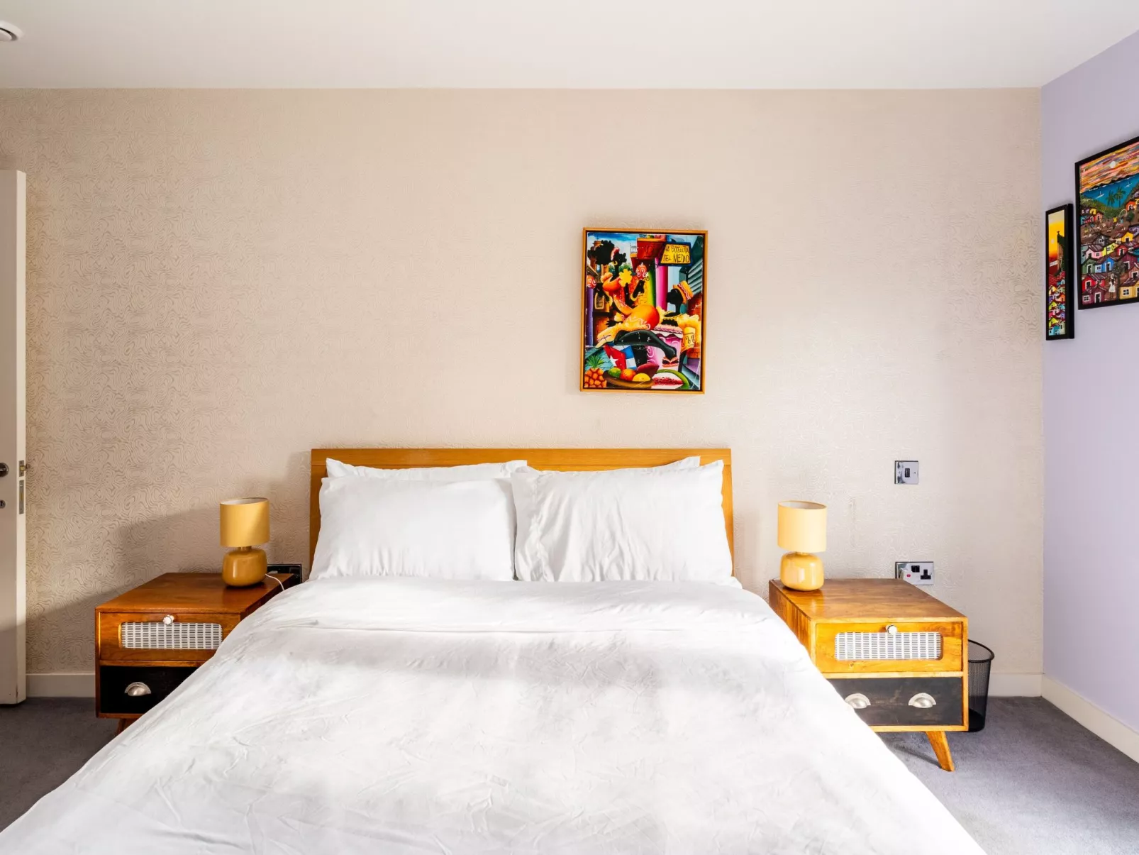 Moderne und stilvolle Wohnung mit eigenem Bad in der Nähe von Notting Hill und-Binnen