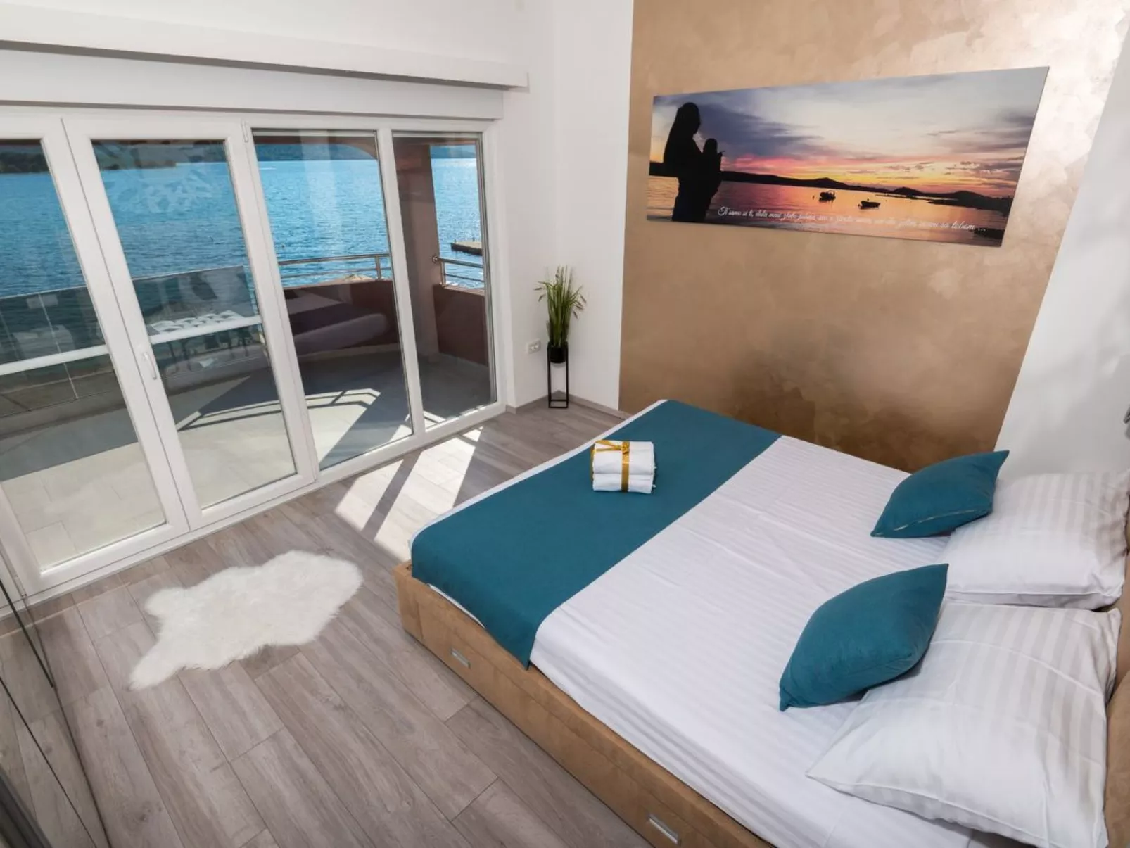 Wohnung in Turanj mit sicherem Parkplatz-Binnen