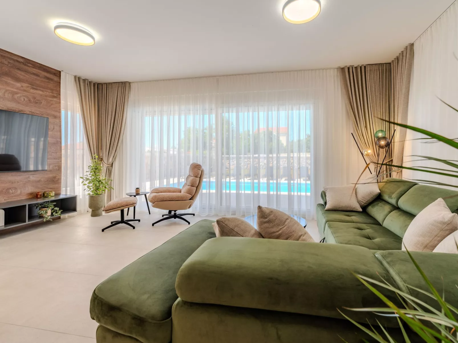 Neue Luxusvilla mit Pool - Agentur TA Leut-Binnen